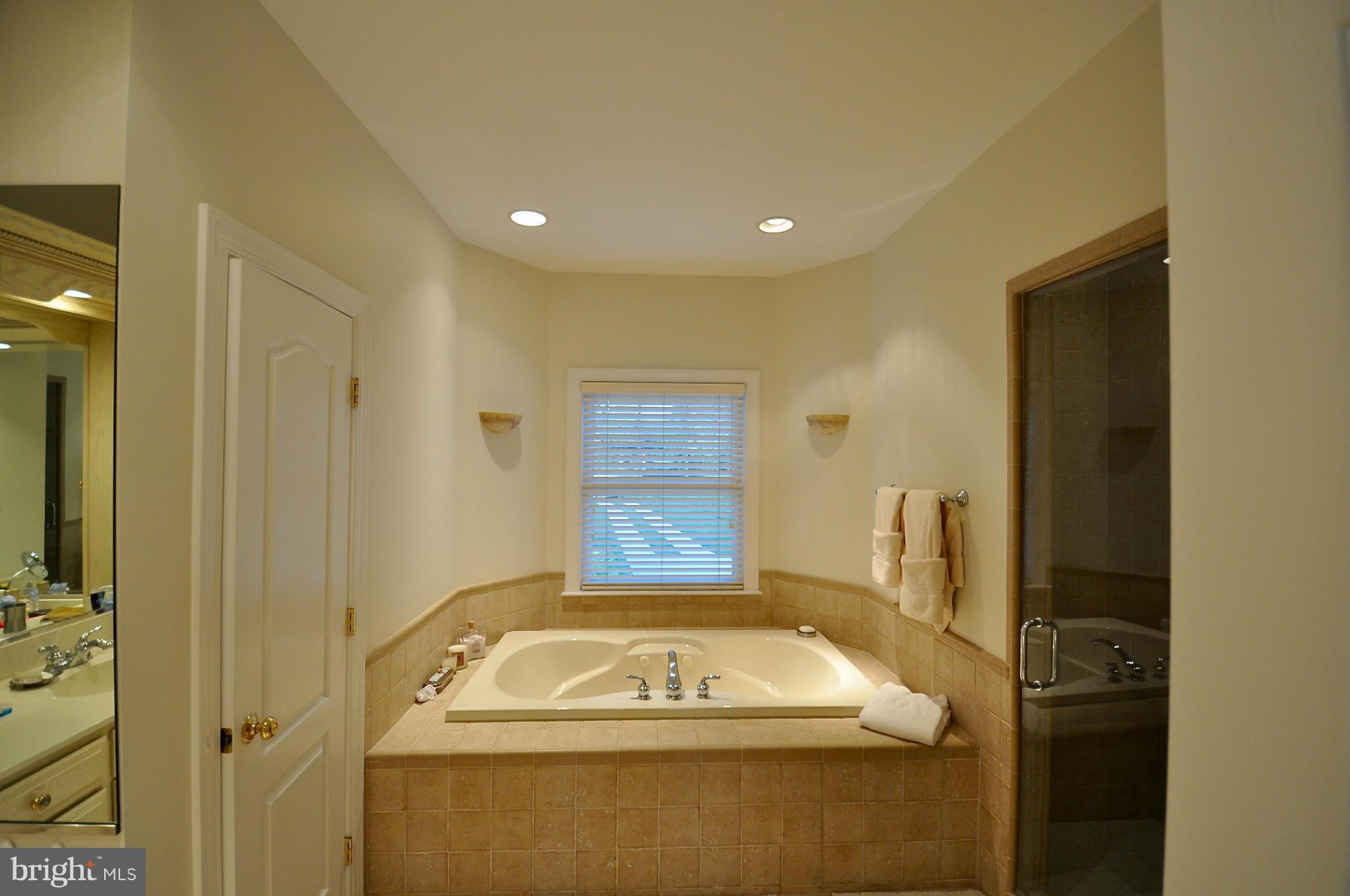 RHODE POINT - Residential