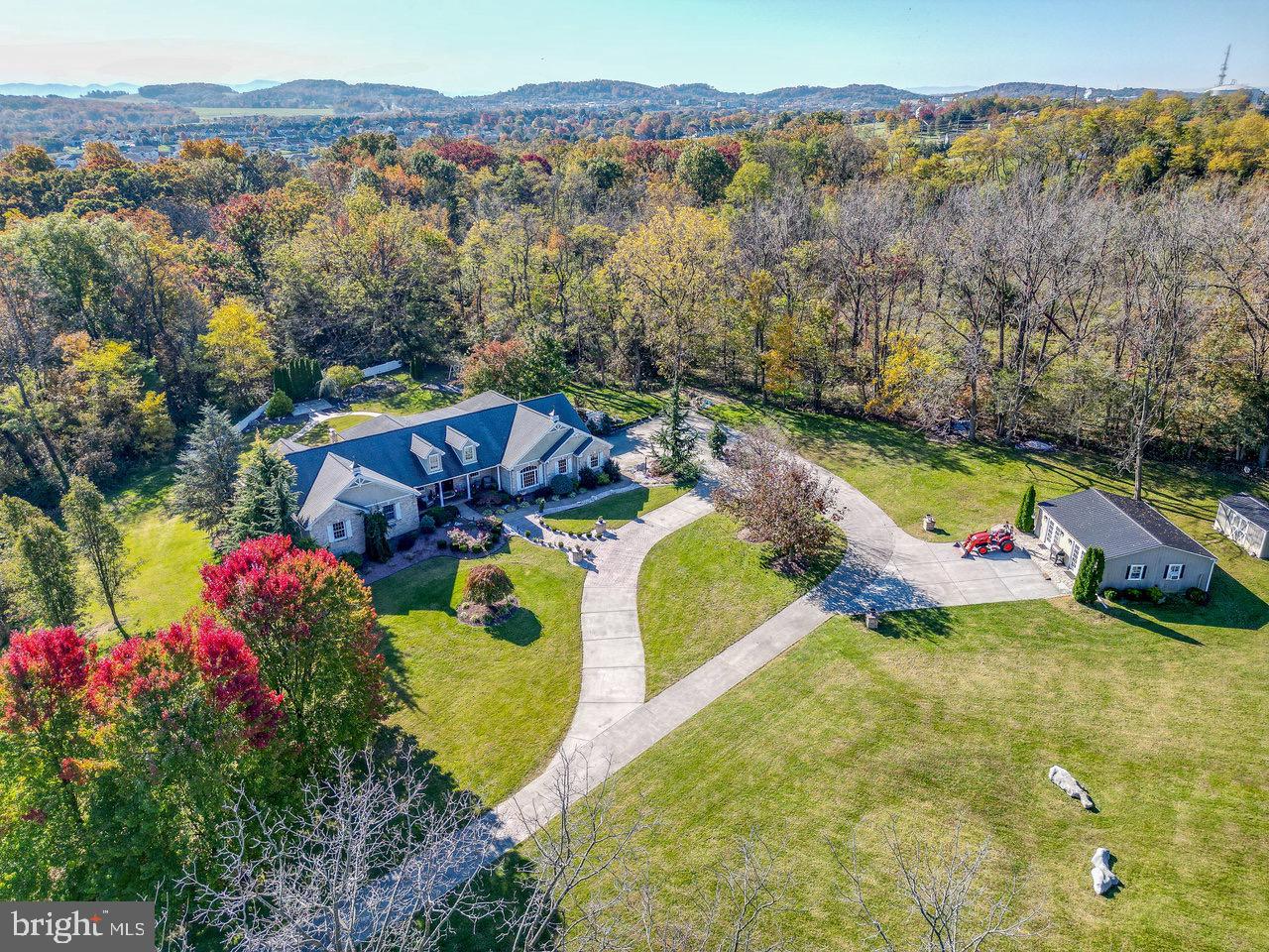 272 SKYVIEW LANE