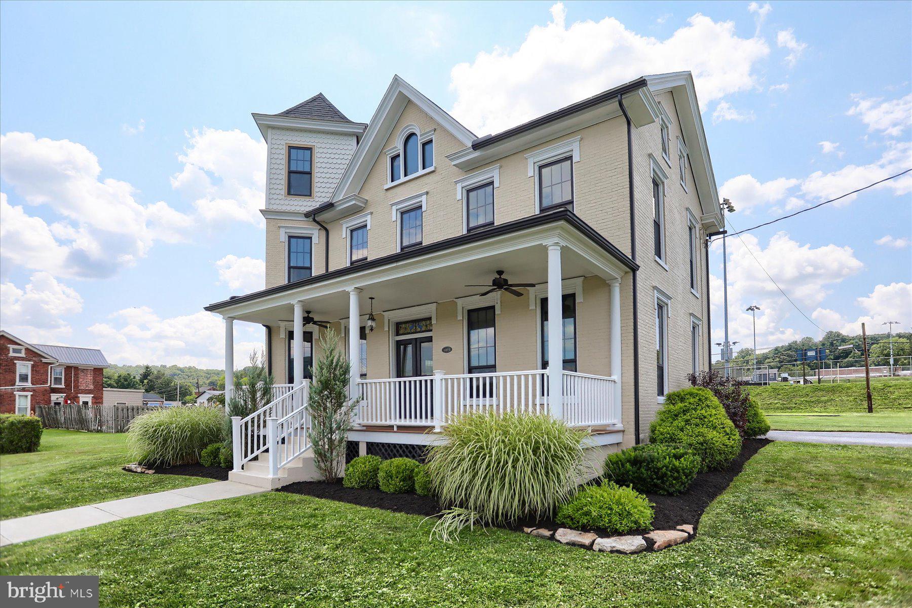 605 N 4TH STREET