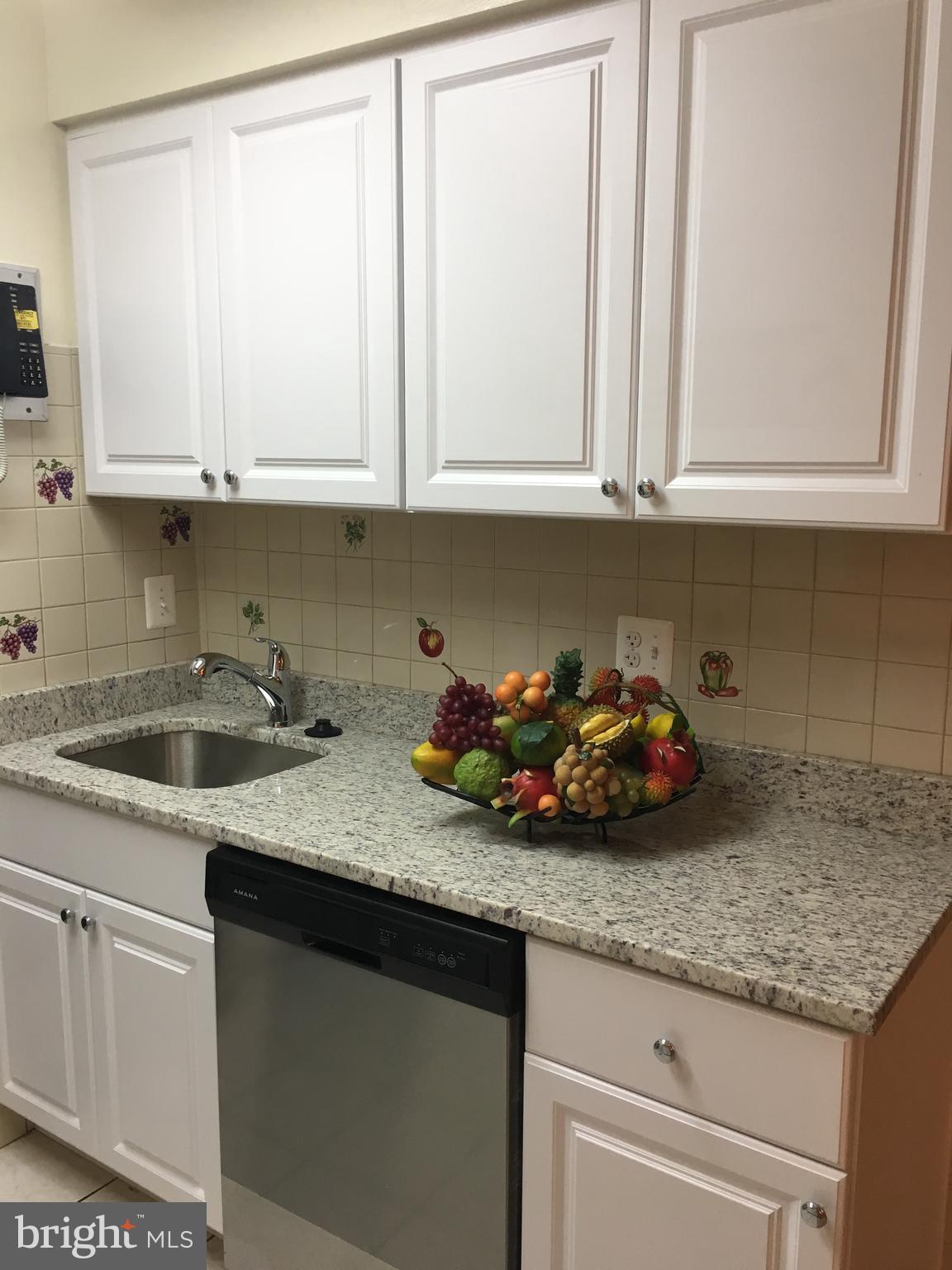 IVYMOUNT COURT - Residential