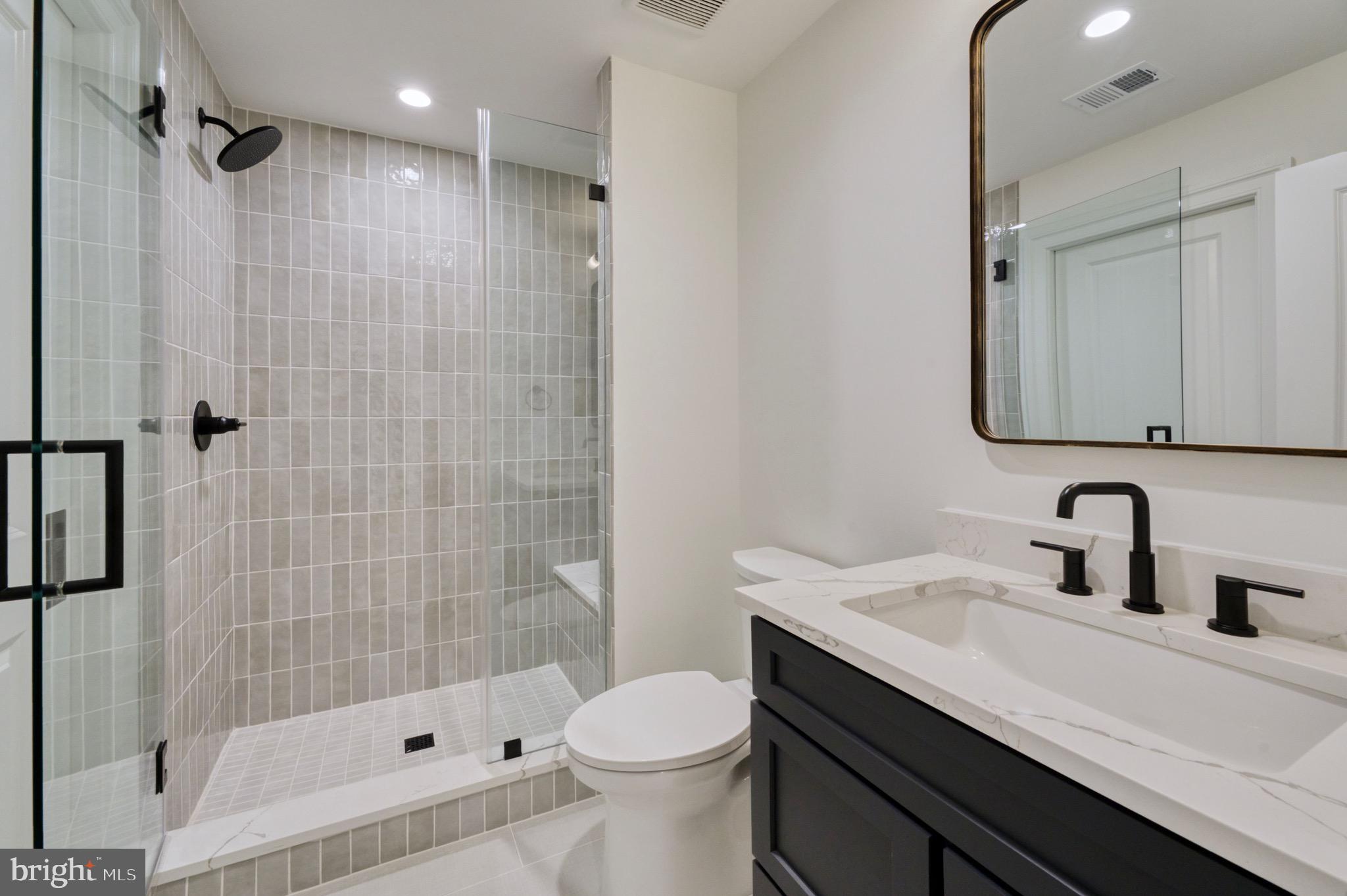 COUNTRY CLUB HILLS - Residential