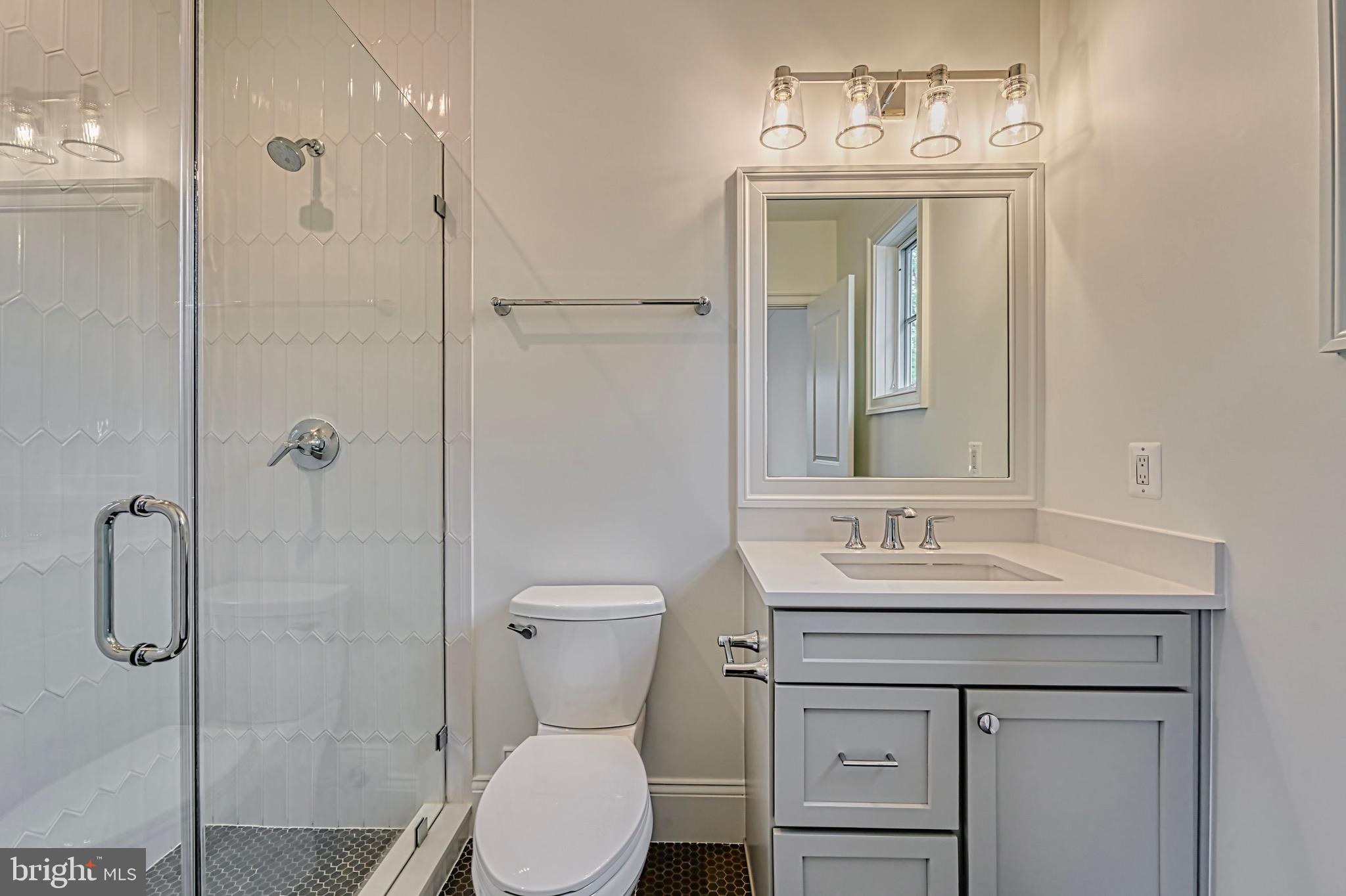 COUNTRY CLUB HILLS - Residential