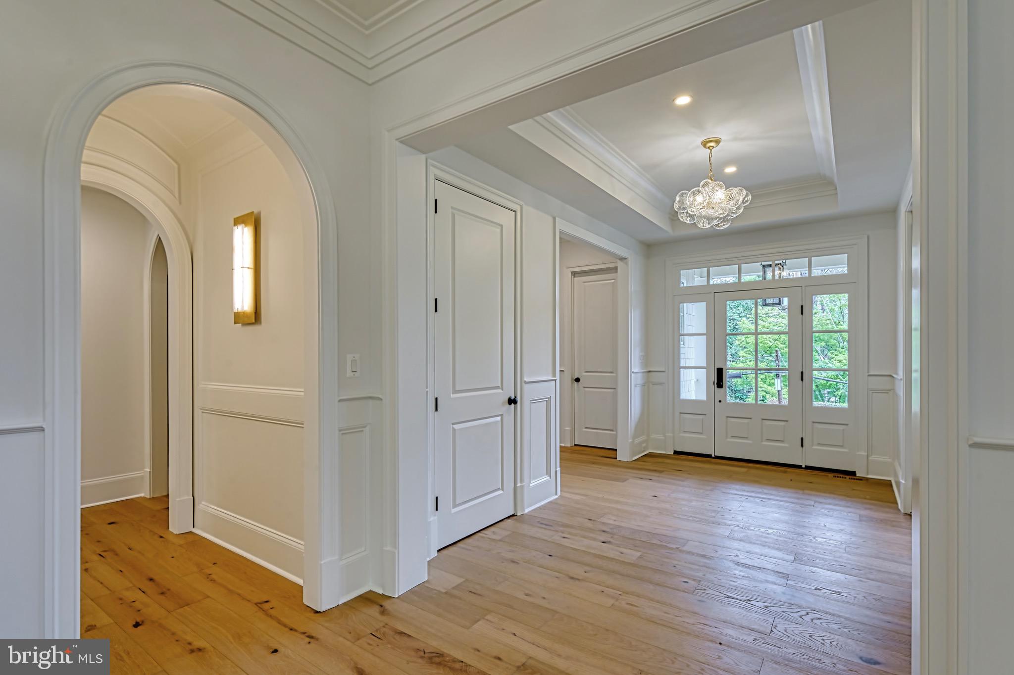 COUNTRY CLUB HILLS - Residential