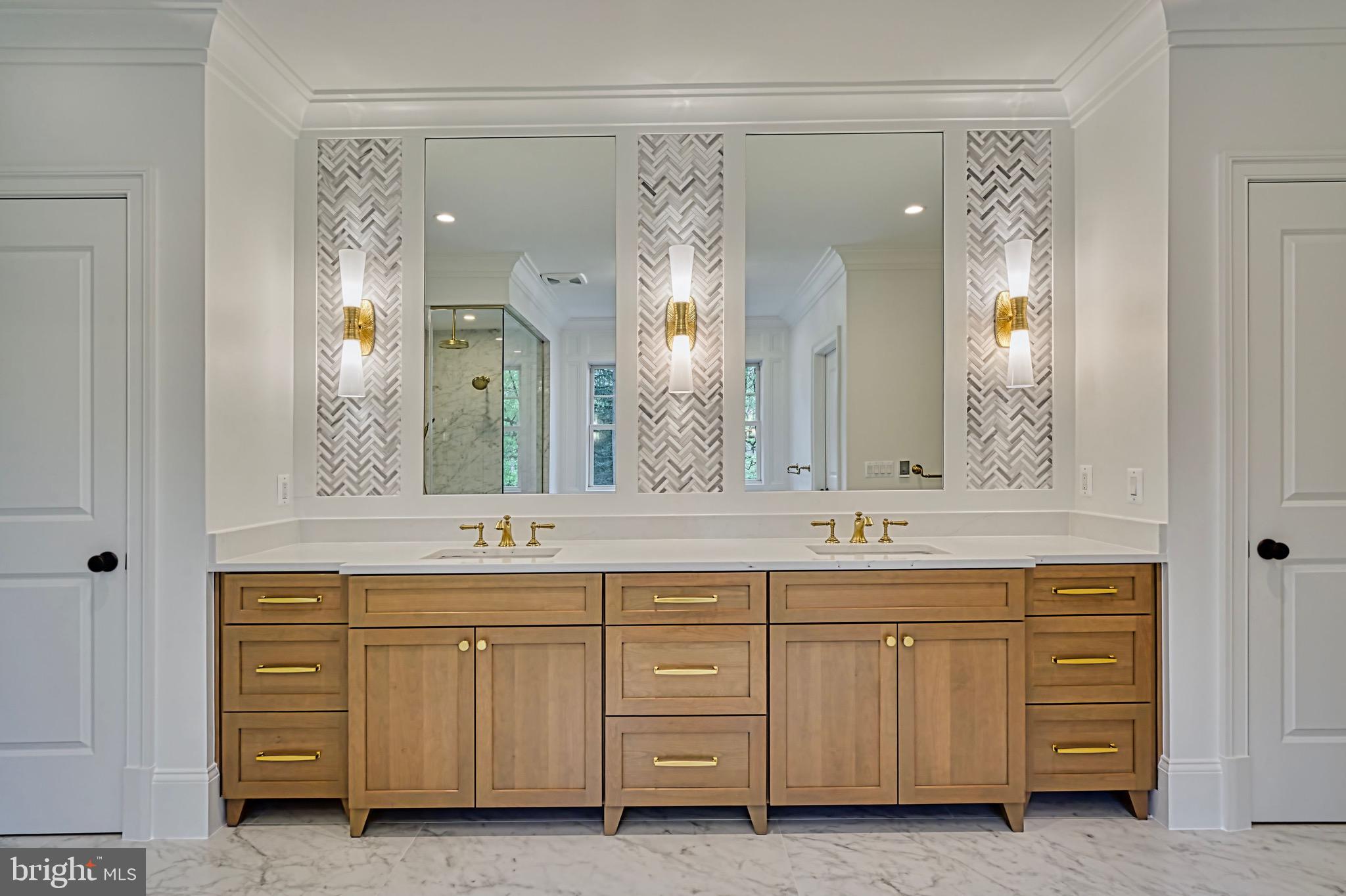 COUNTRY CLUB HILLS - Residential