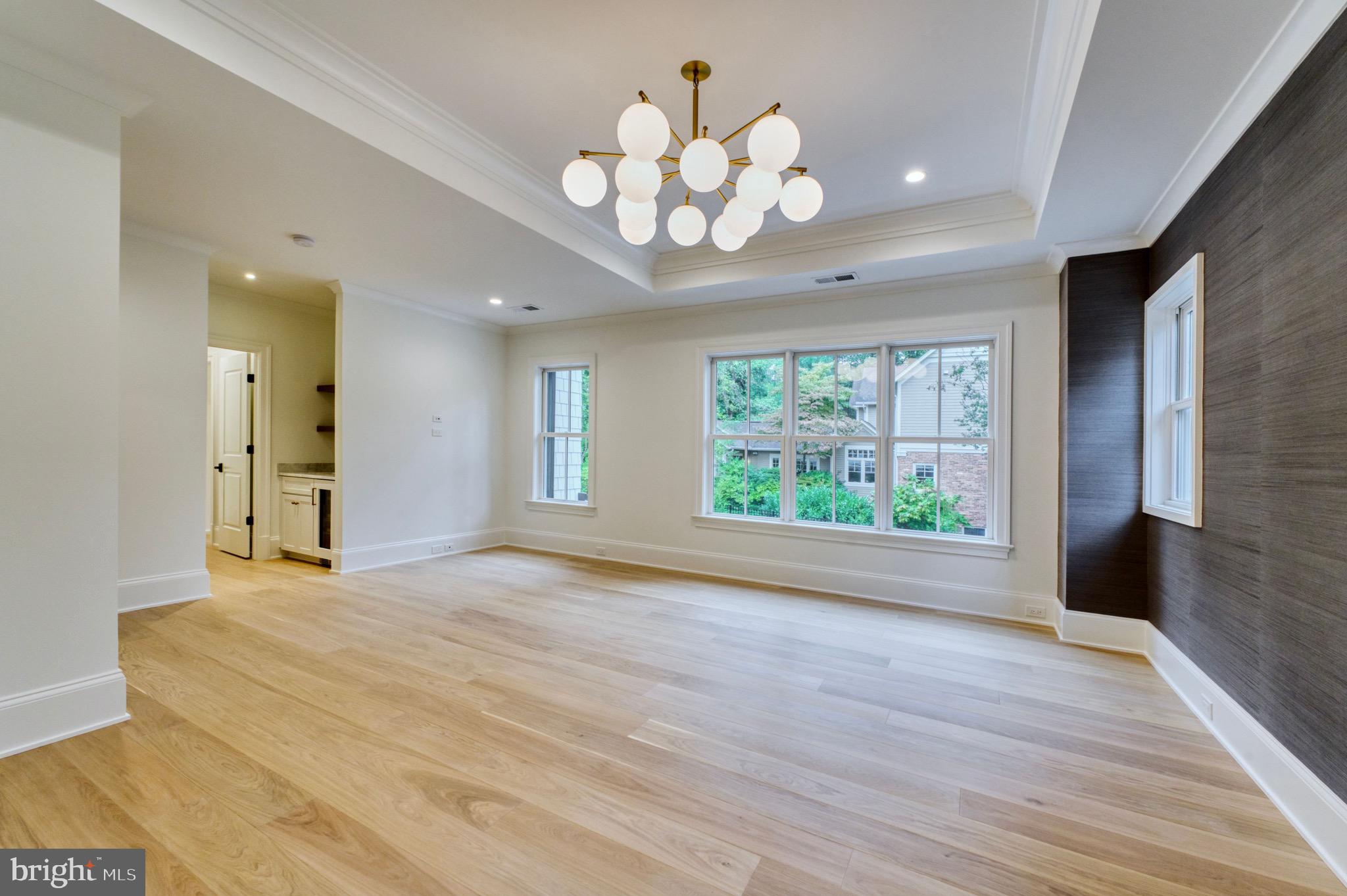 COUNTRY CLUB HILLS - Residential