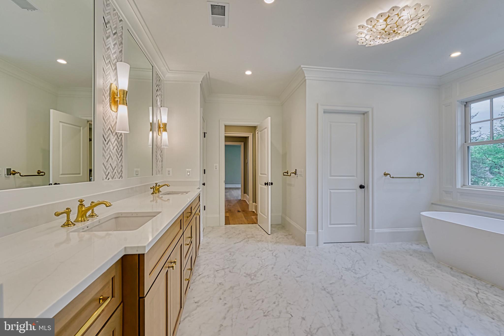 COUNTRY CLUB HILLS - Residential