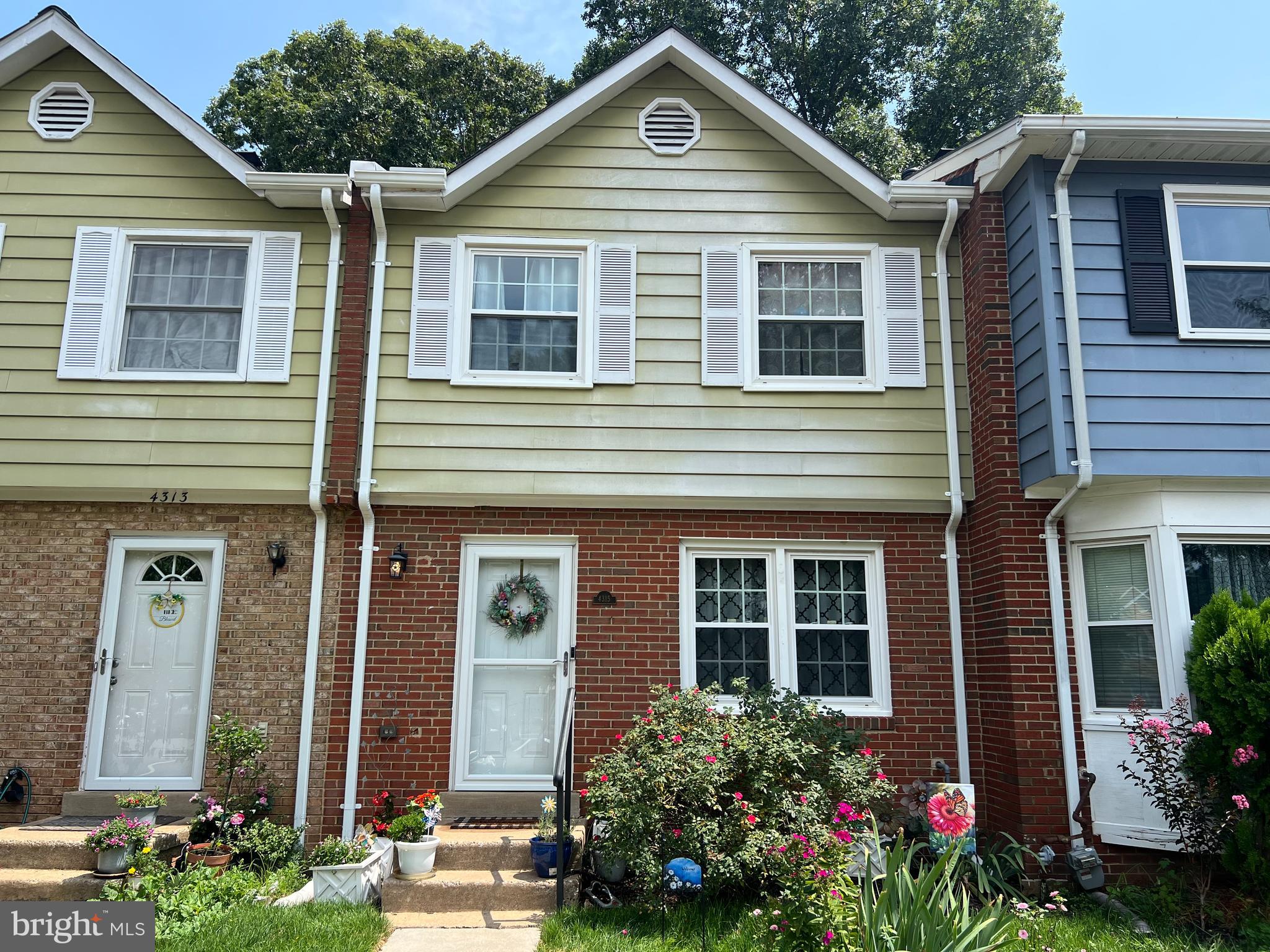 4315 ELLIOT COURT