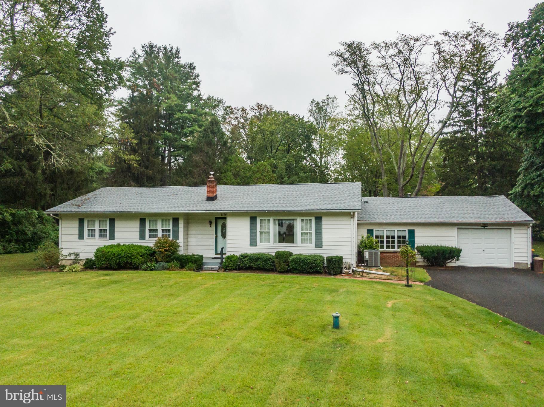 1114 GENERAL HAMILTON ROAD