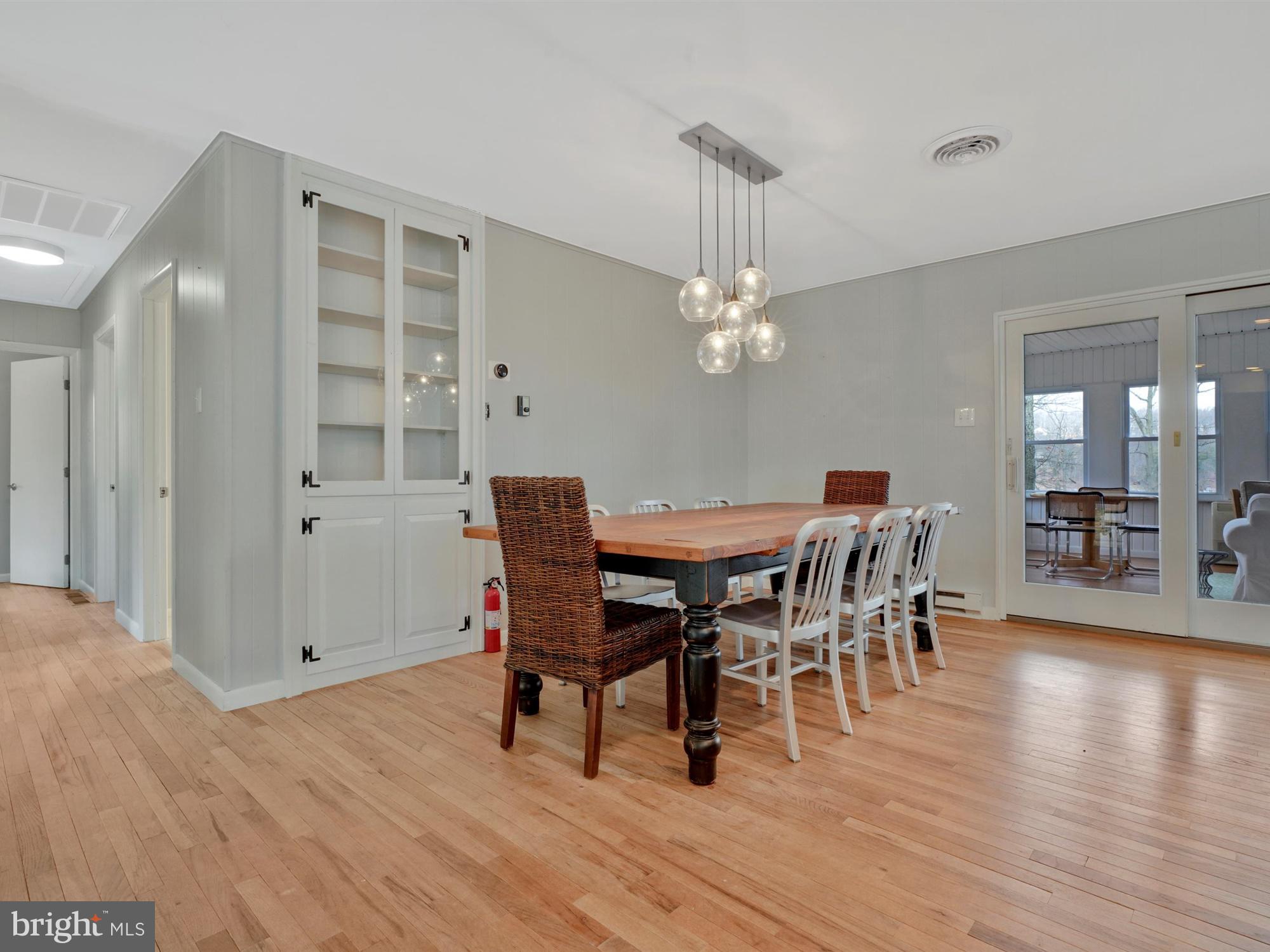 LAKE WYNONAH - Residential