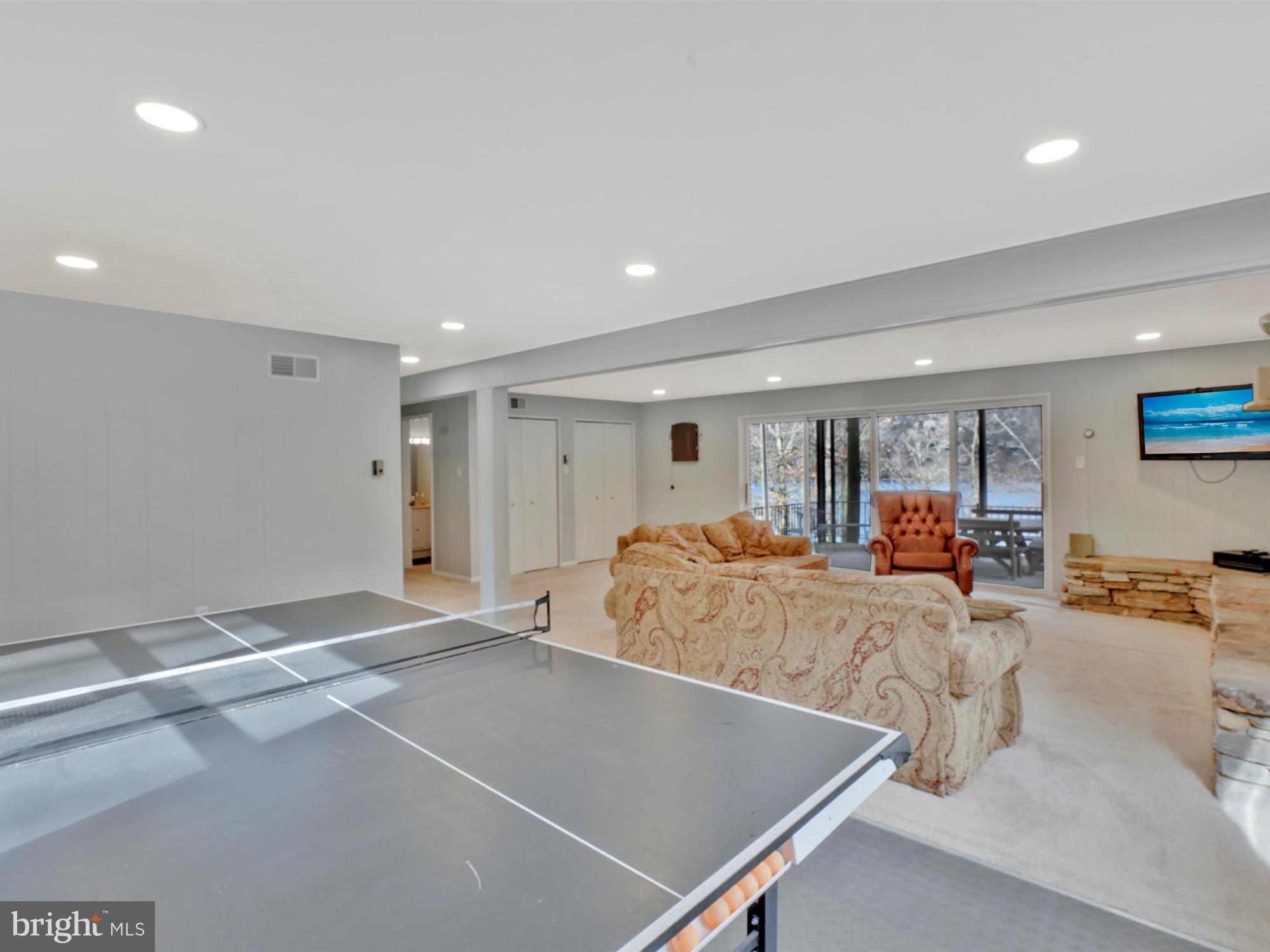 LAKE WYNONAH - Residential