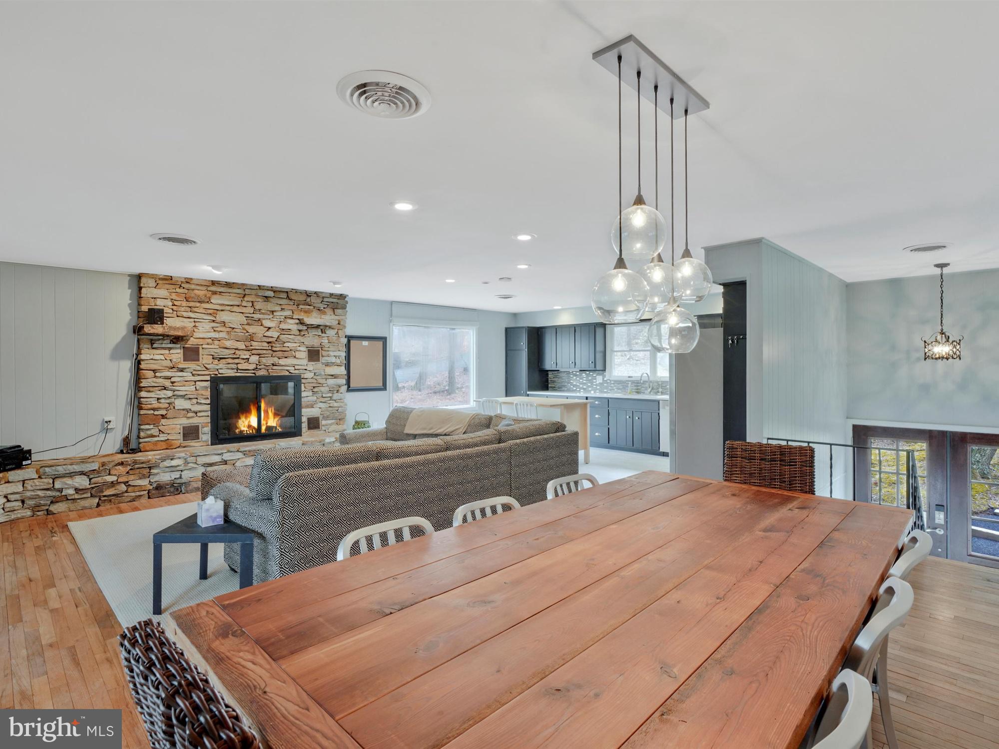 LAKE WYNONAH - Residential