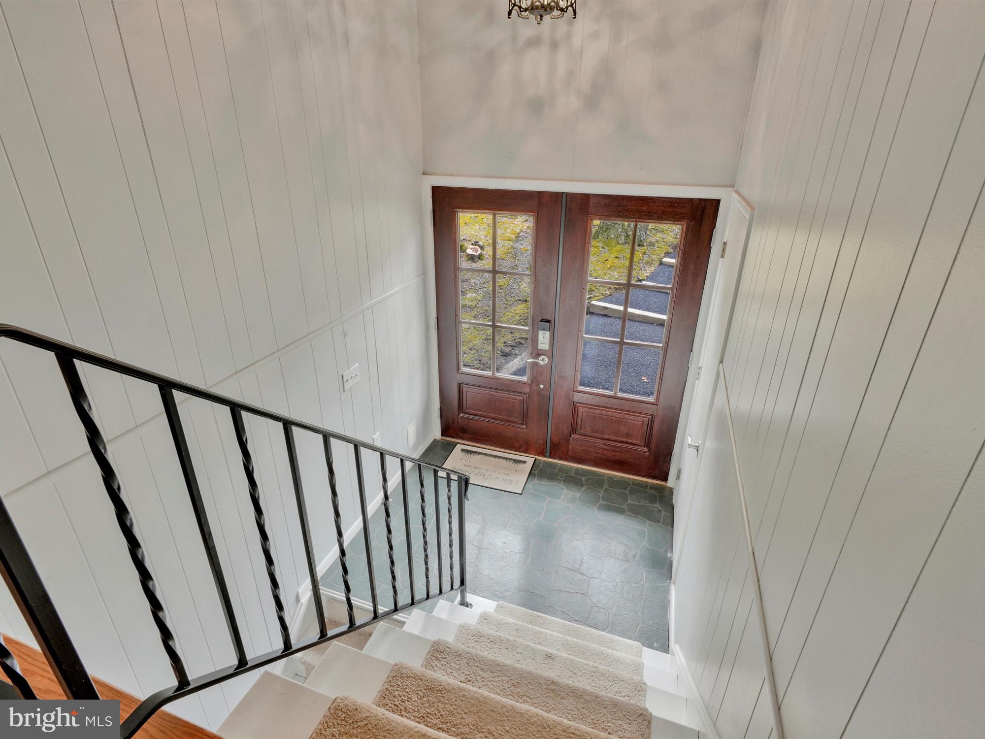 LAKE WYNONAH - Residential