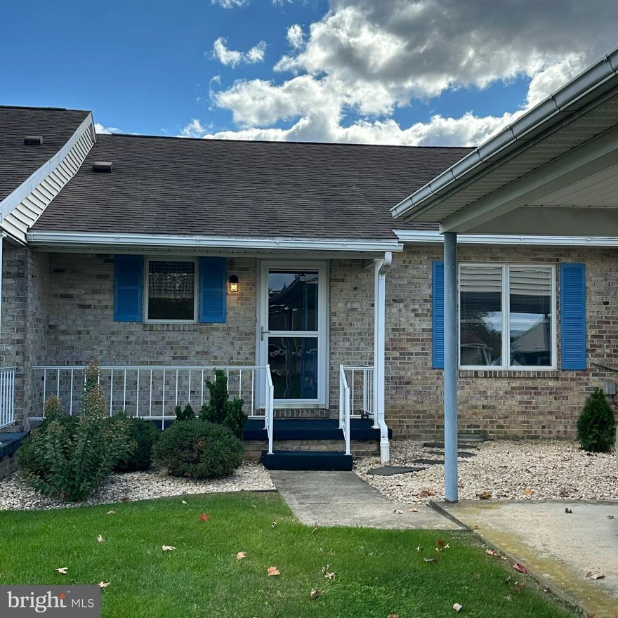 Move-in-ready 2-bedroom, 1.5-bath townhouse offering easy one-level living! Features include a fully equipped kitchen with appliances, washer & dryer in unit, private patio with storage shed, and a covered carport. Convenient location just minutes from major highways and downtown Chambersburg.

Tenant responsible for all utilities, lawn/shrubbery care, and snow removal.
NO PETS. NO SMOKING.

Contact the listing agent or your agent for showings. Do not apply or send money through any third-party websites.