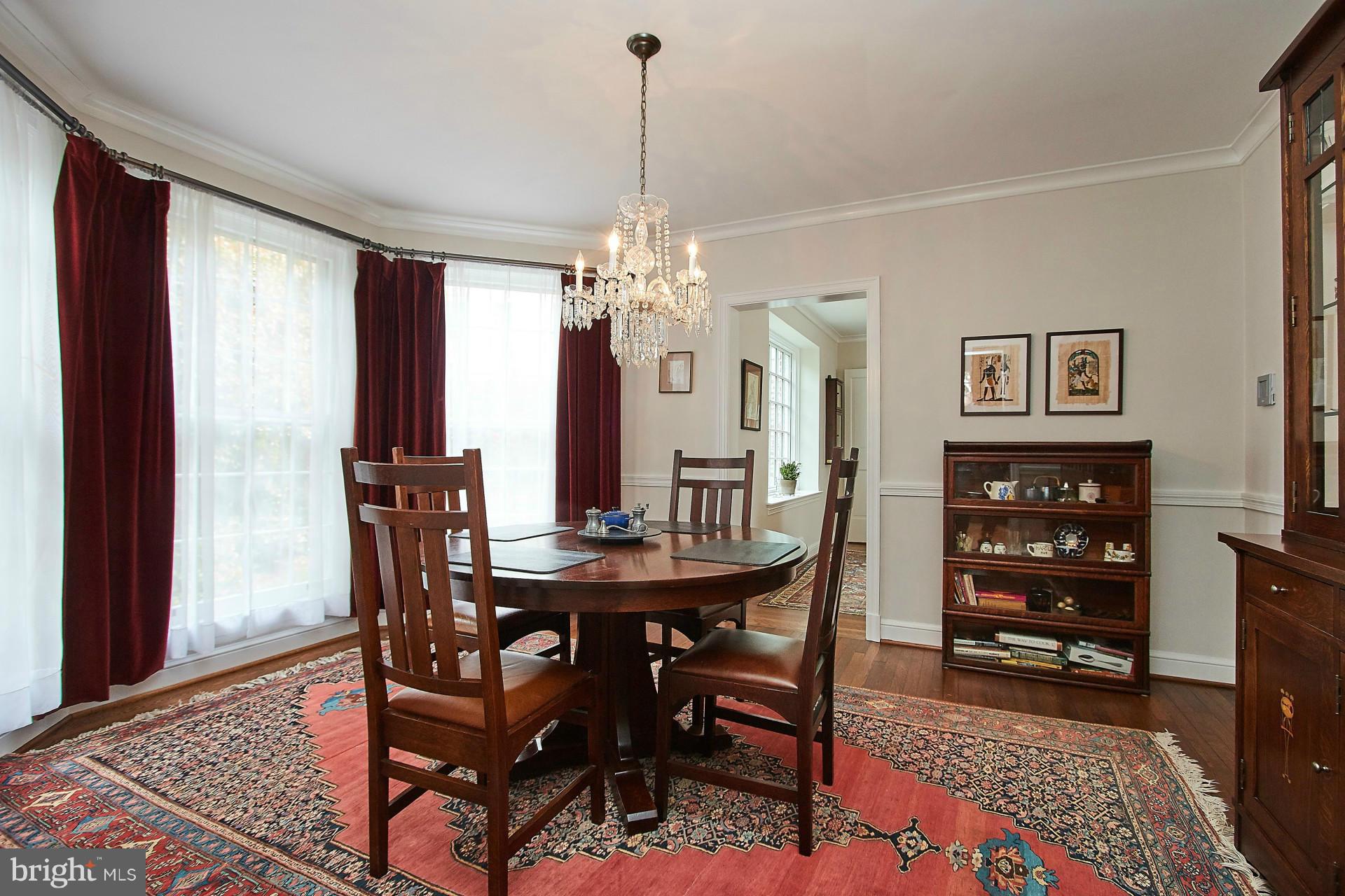 COUNTRY CLUB HILLS - Residential