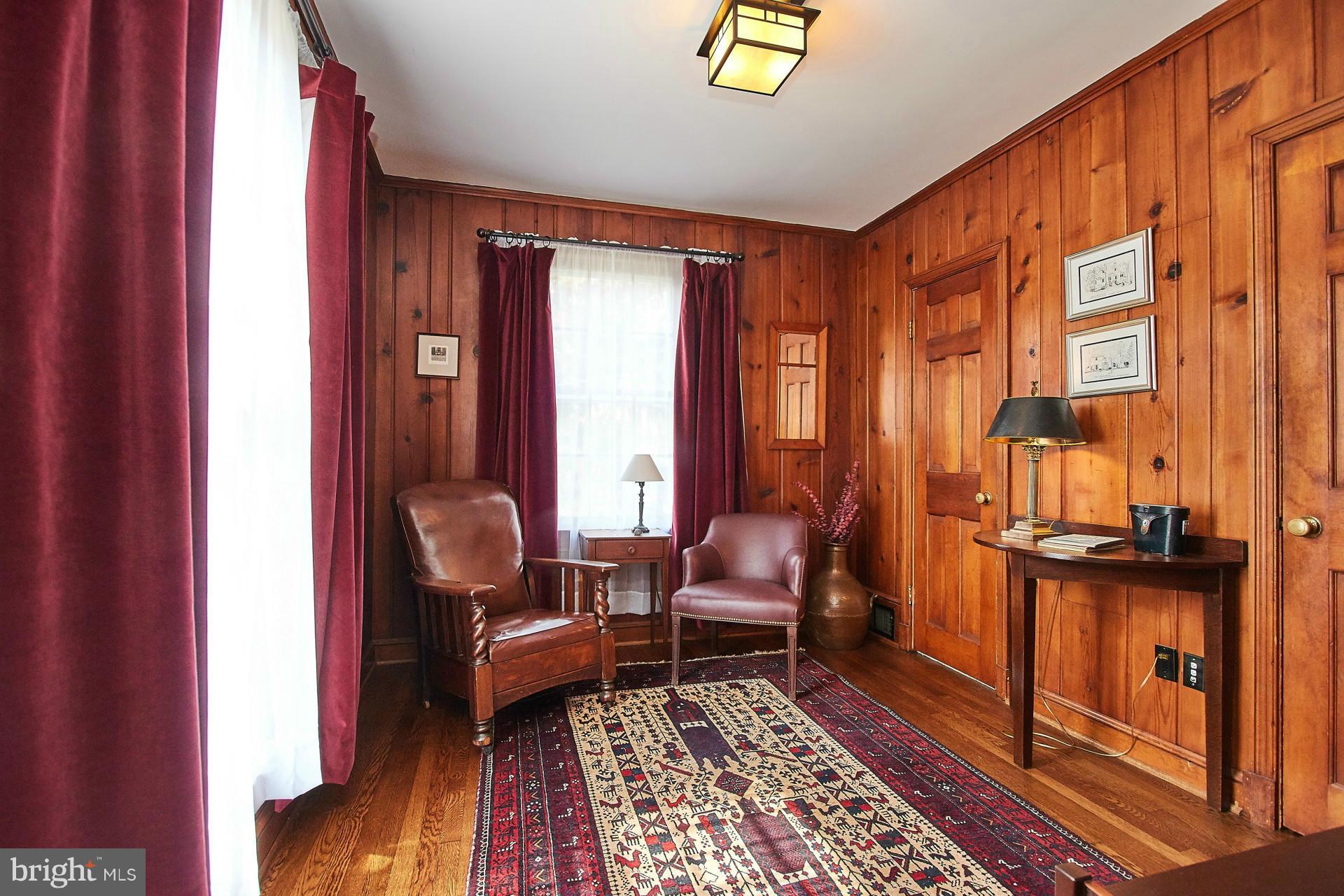 COUNTRY CLUB HILLS - Residential