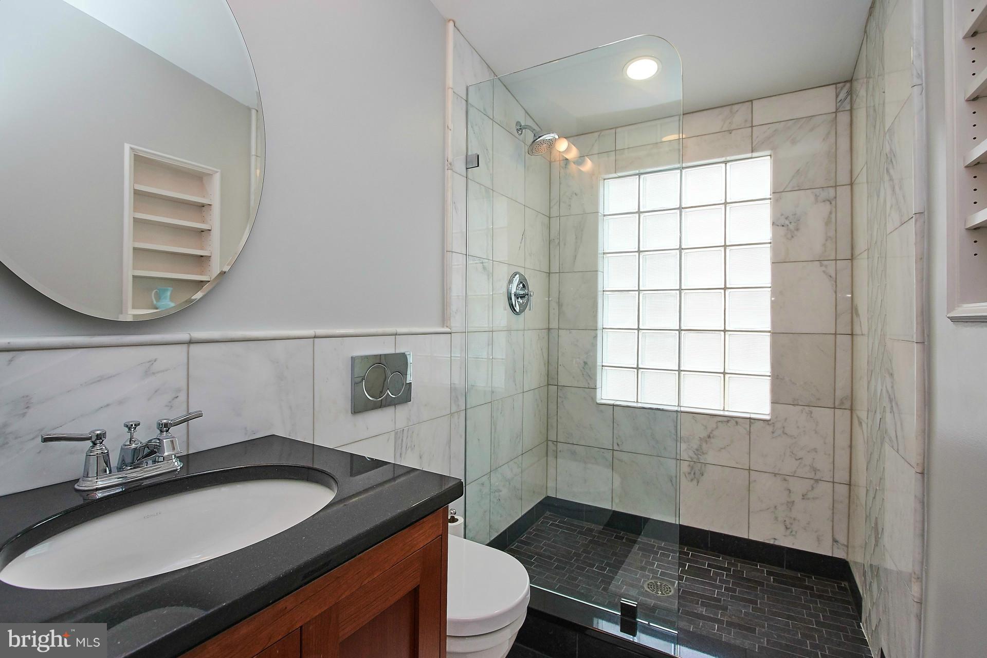 COUNTRY CLUB HILLS - Residential