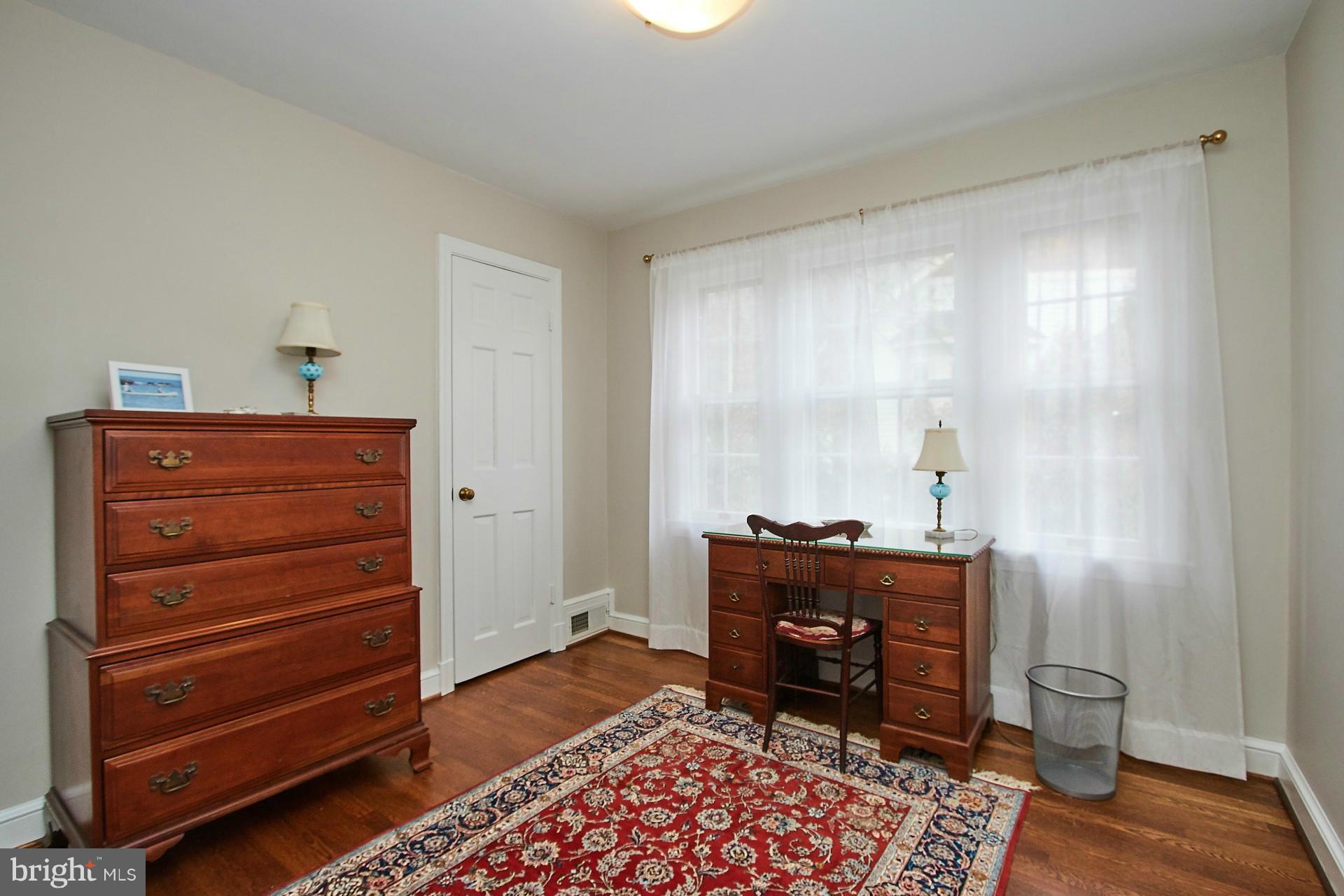 COUNTRY CLUB HILLS - Residential