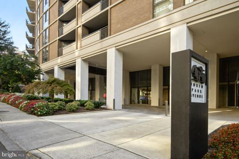 Photo of 4620 N PARK AVE #504E, CHEVY CHASE, MD 20815 (MLS # MDMC2108404)