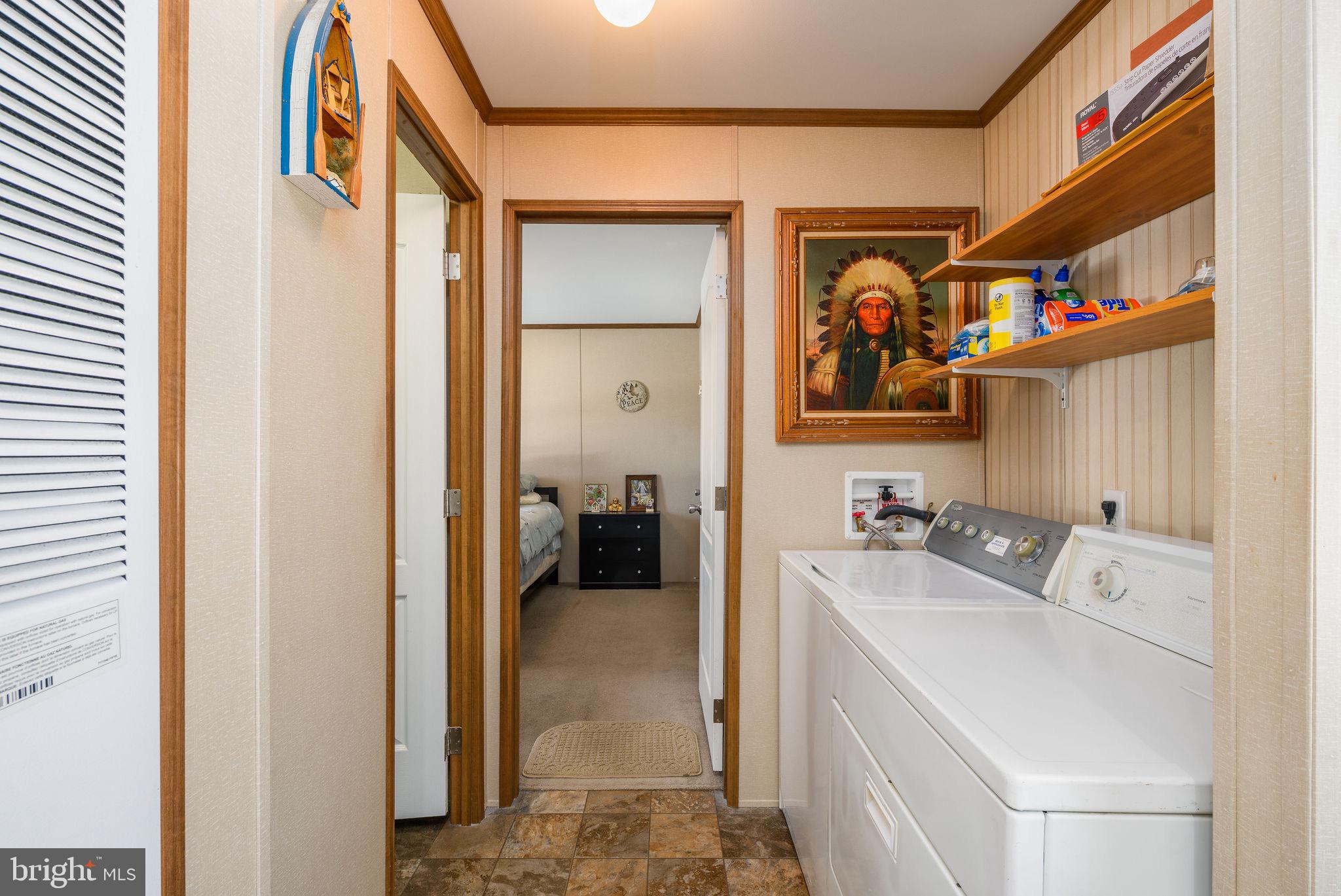 WHITE HOUSE BEACH - Residential