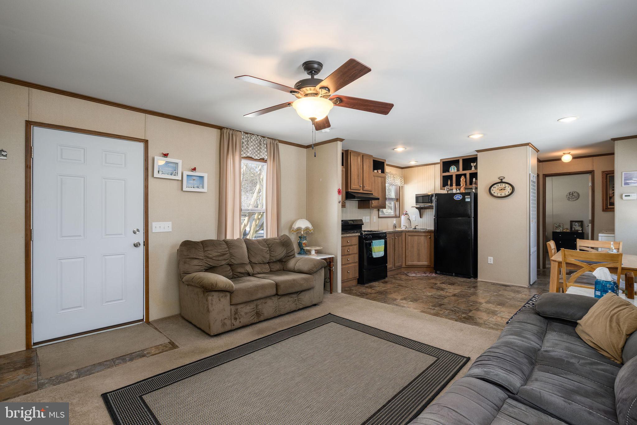 WHITE HOUSE BEACH - Residential