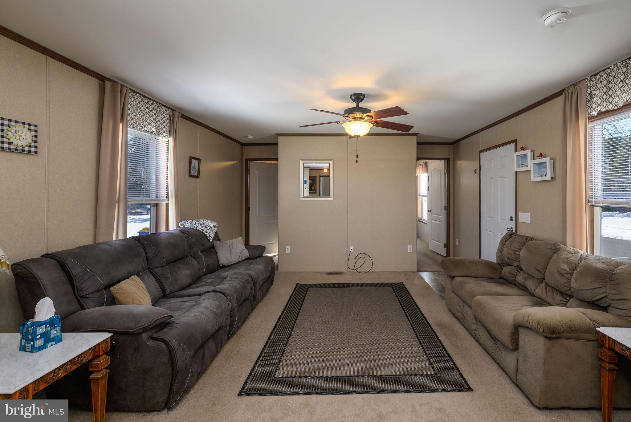 WHITE HOUSE BEACH - Residential