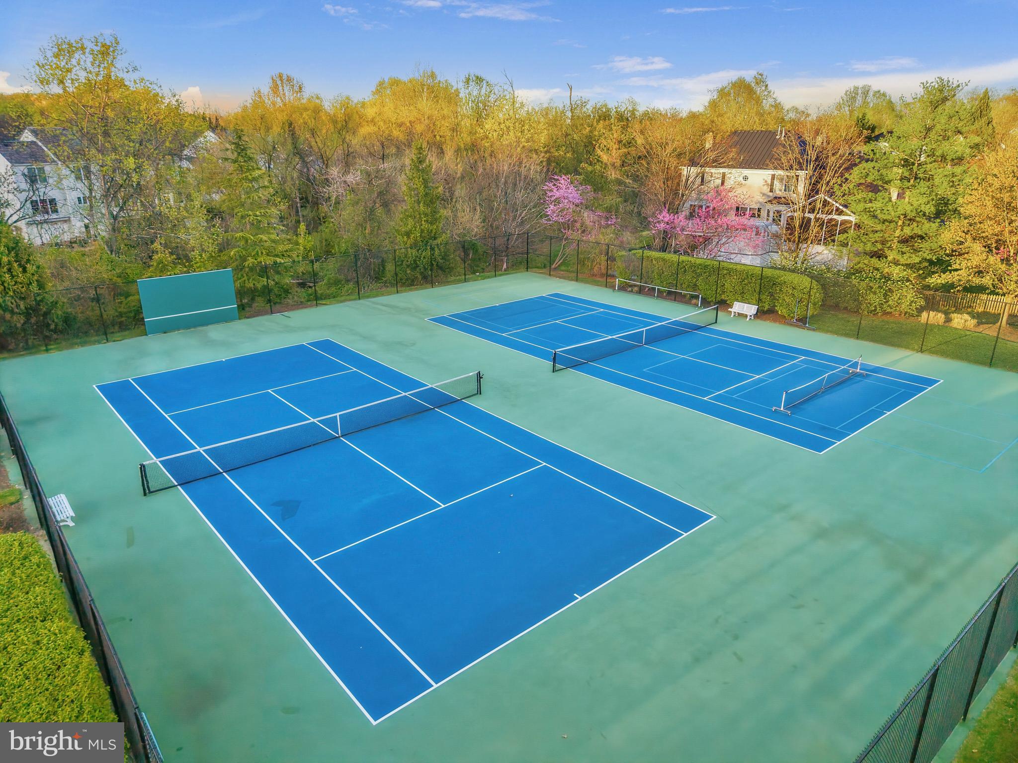 WOODLEA MANOR - Residential