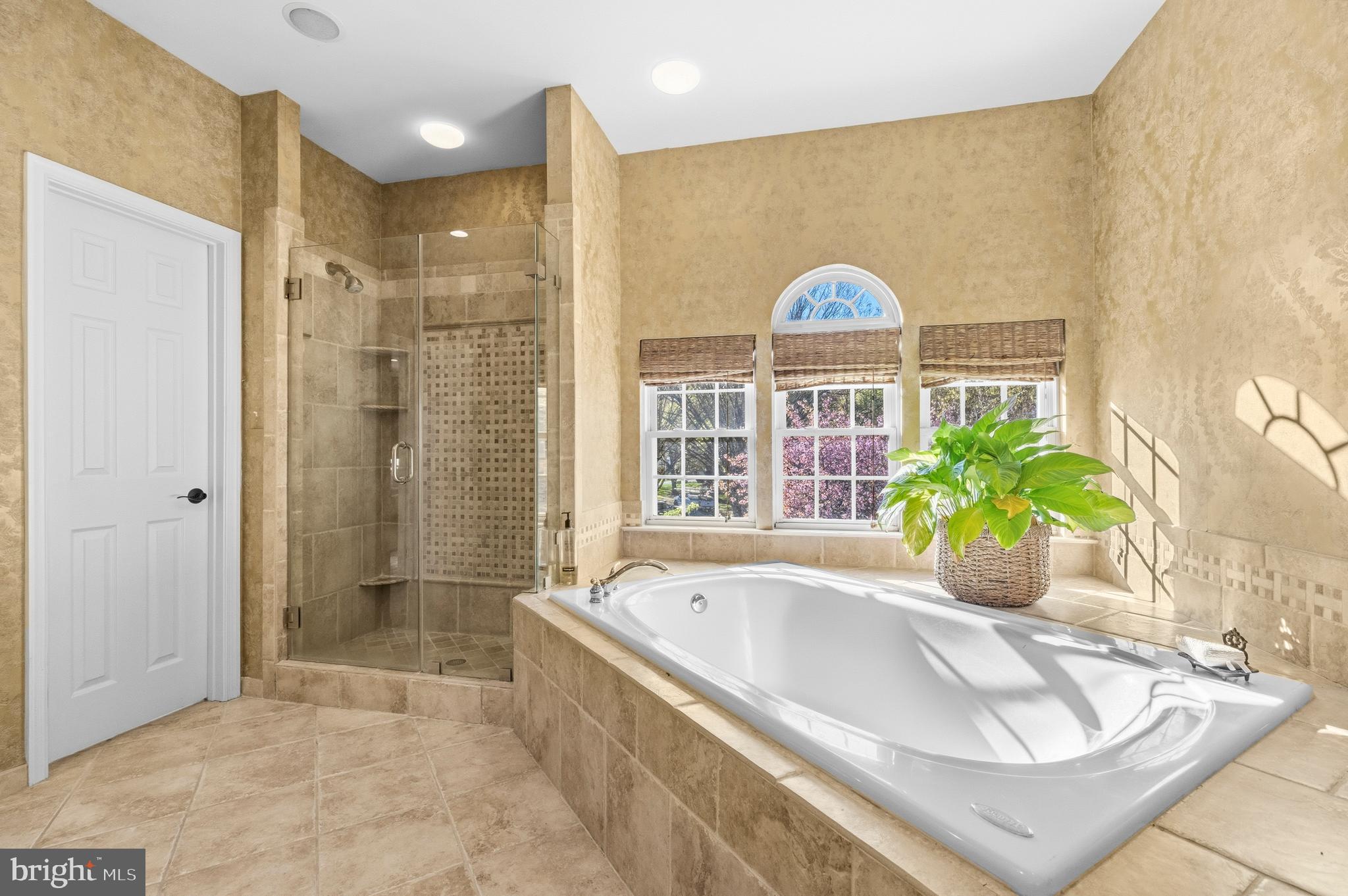 WOODLEA MANOR - Residential