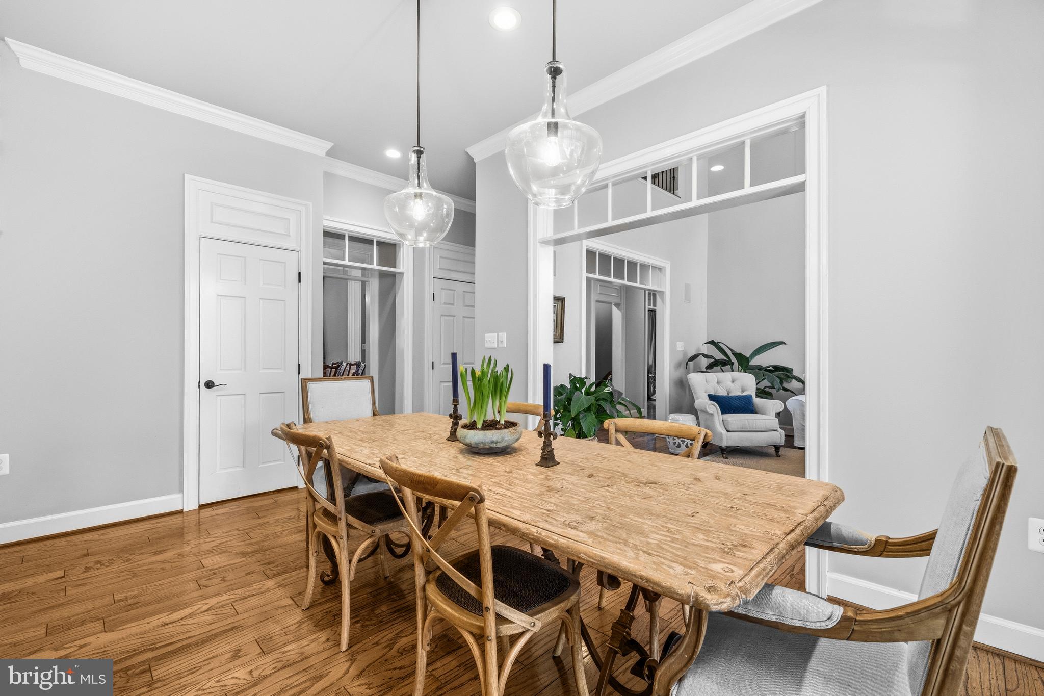 WOODLEA MANOR - Residential