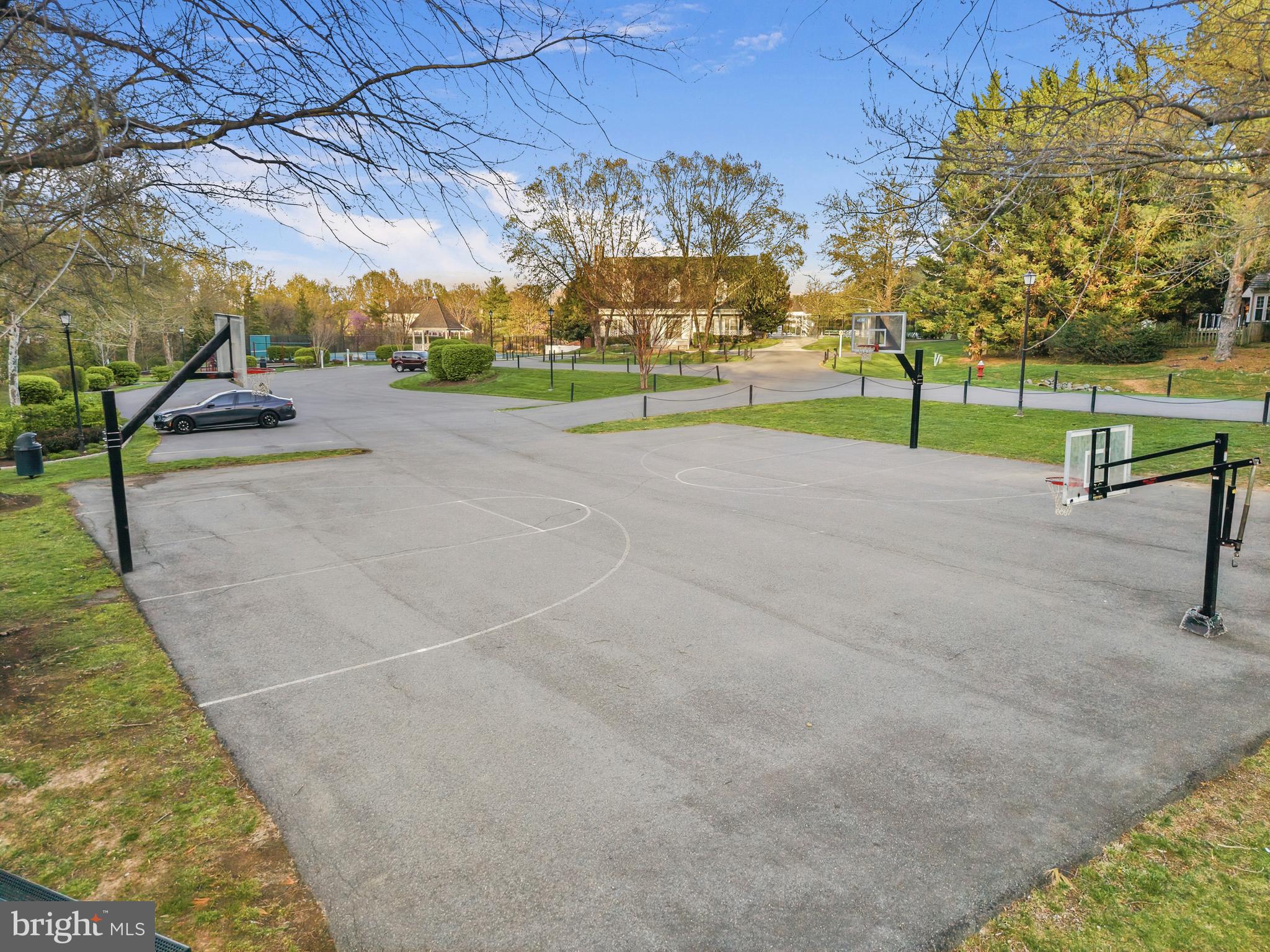 WOODLEA MANOR - Residential