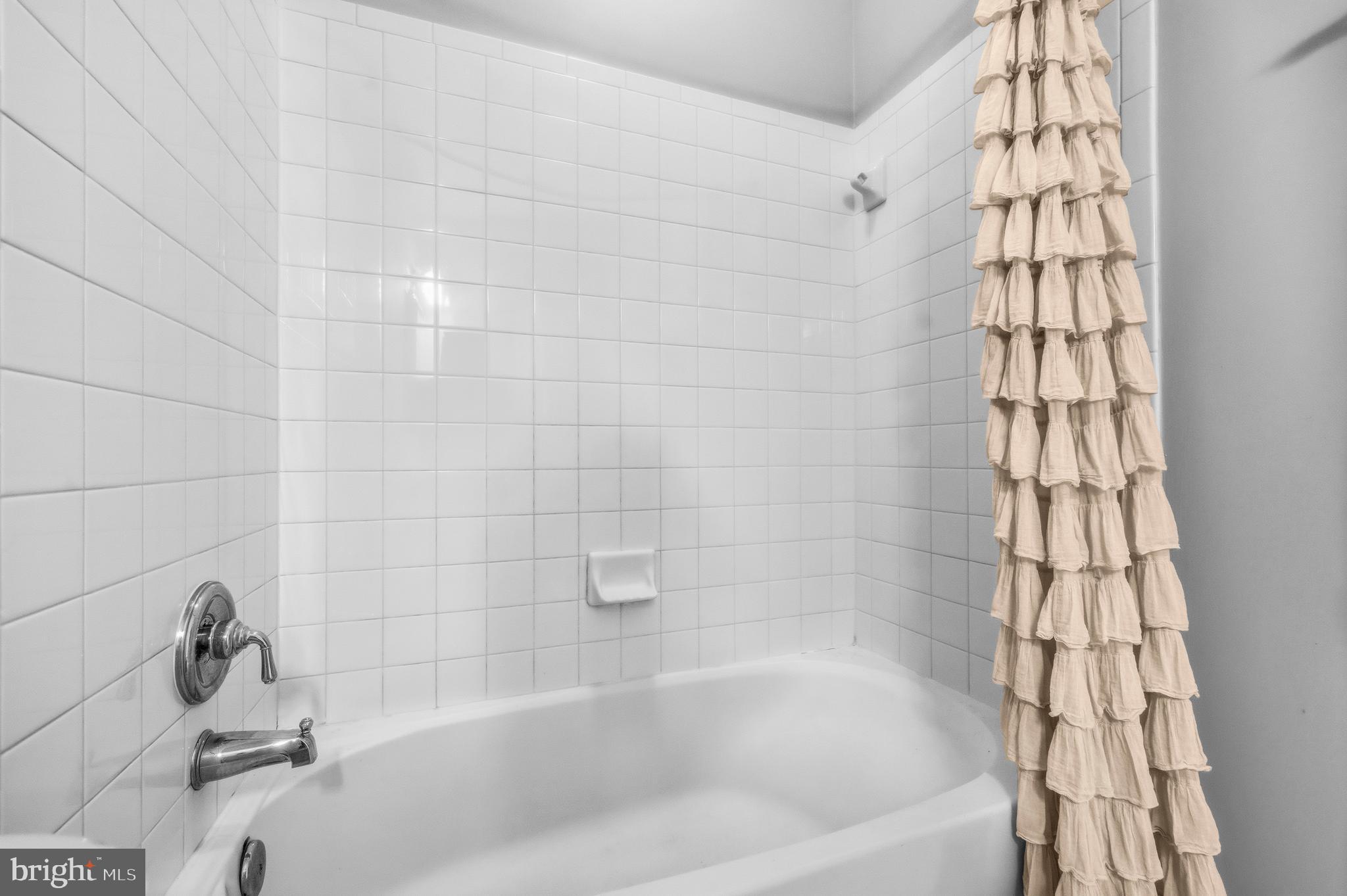 WOODLEA MANOR - Residential