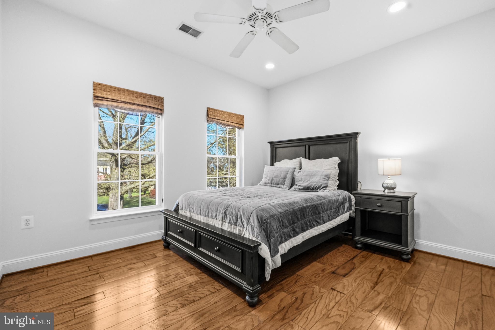 WOODLEA MANOR - Residential