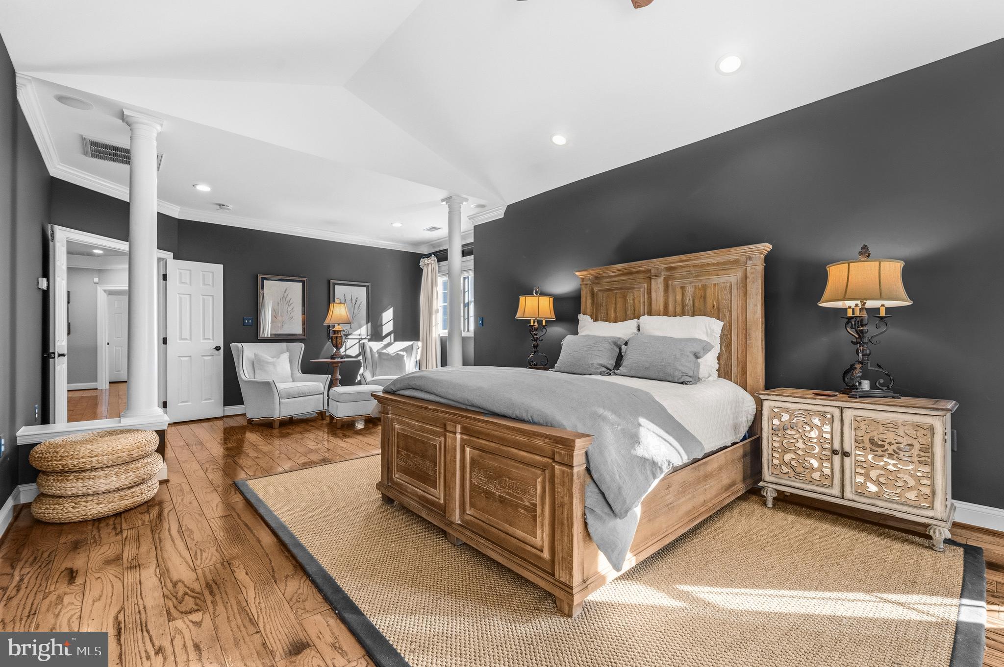 WOODLEA MANOR - Residential