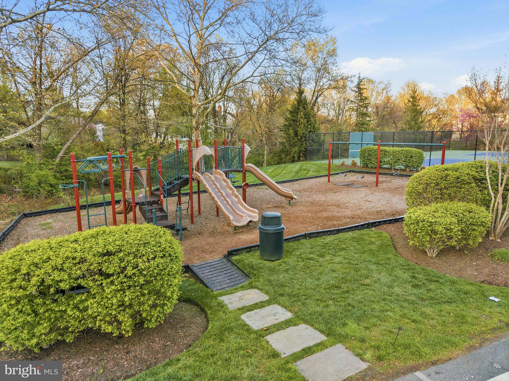 WOODLEA MANOR - Residential