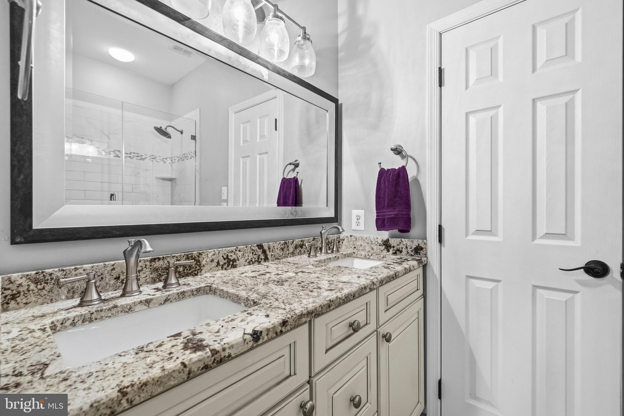 WOODLEA MANOR - Residential