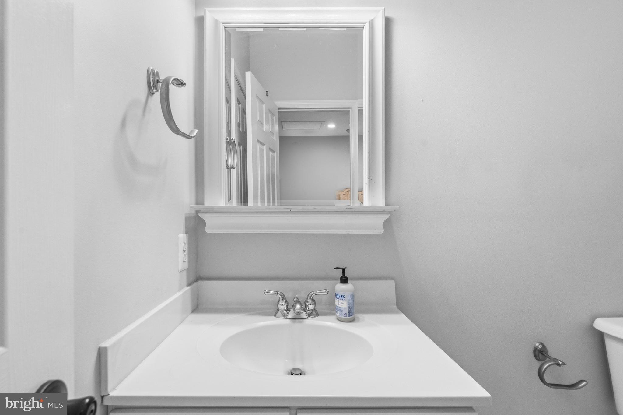 WOODLEA MANOR - Residential