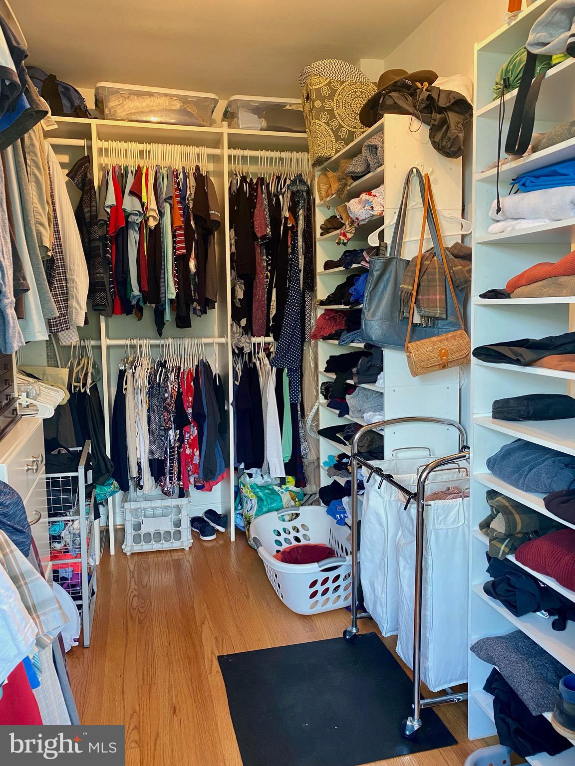 CARLYN SQUARE - Residential Lease