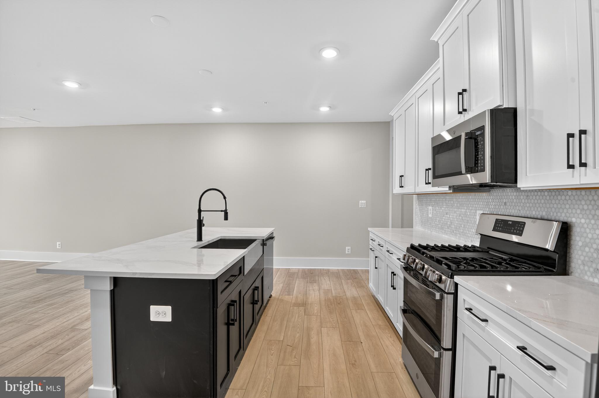 3705 ELIZABETH RIVER DRIVE