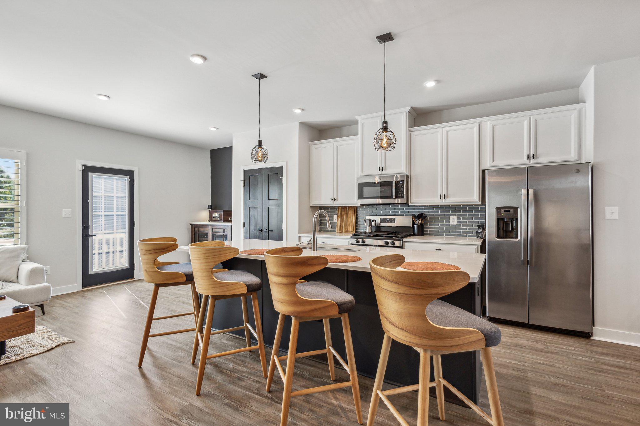 POTOMAC SHORES - Residential Lease