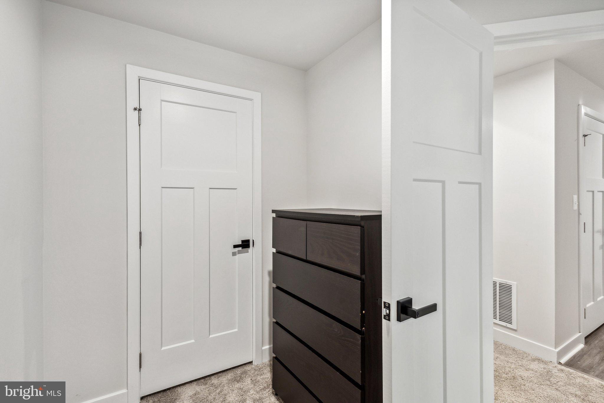 POTOMAC SHORES - Residential Lease