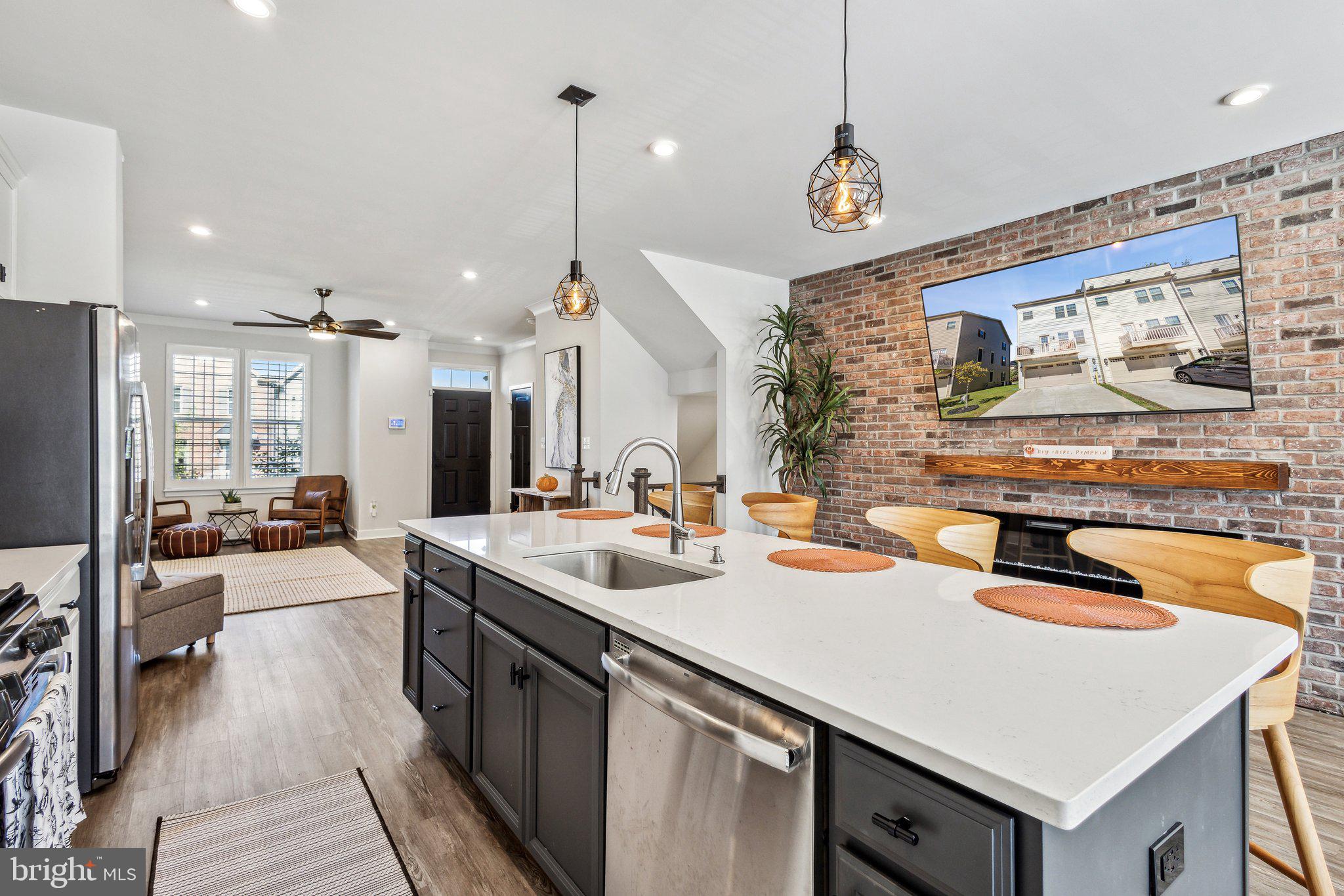 POTOMAC SHORES - Residential Lease