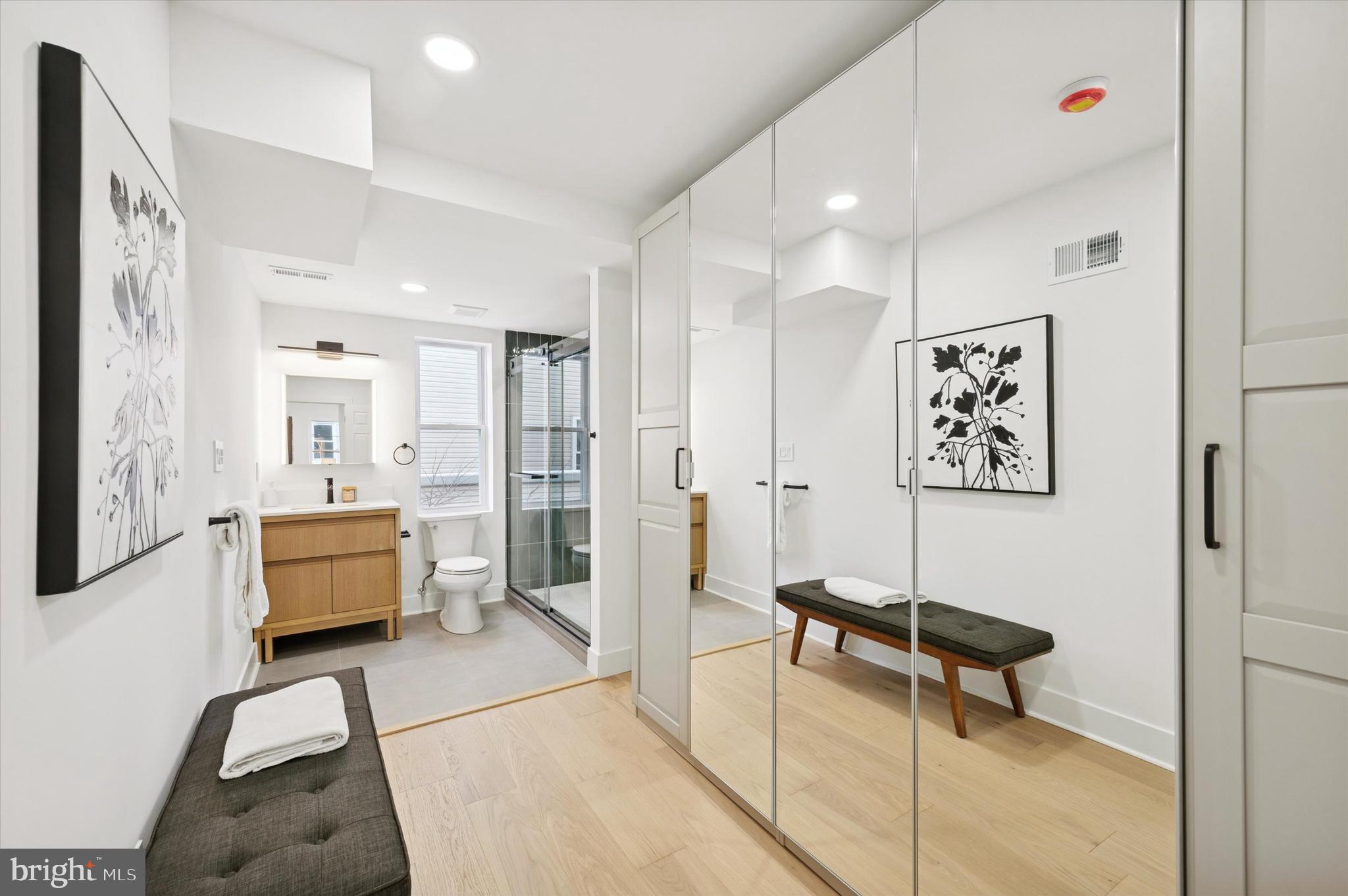 PHILADELPHIA - Residential