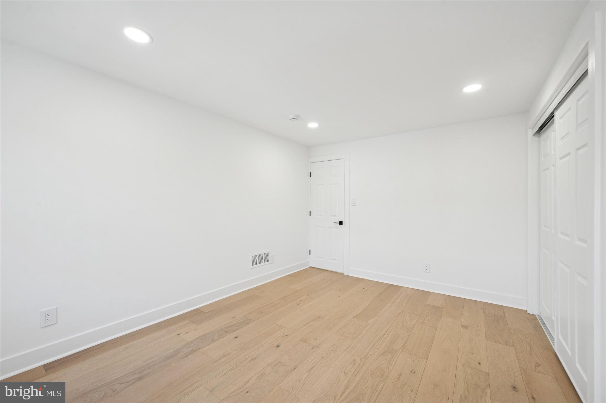 PHILADELPHIA - Residential