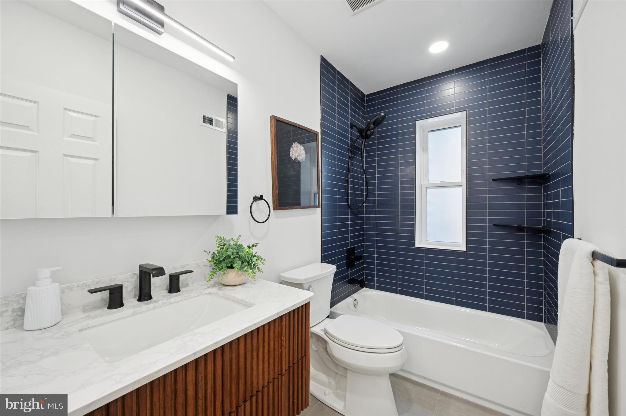 PHILADELPHIA - Residential