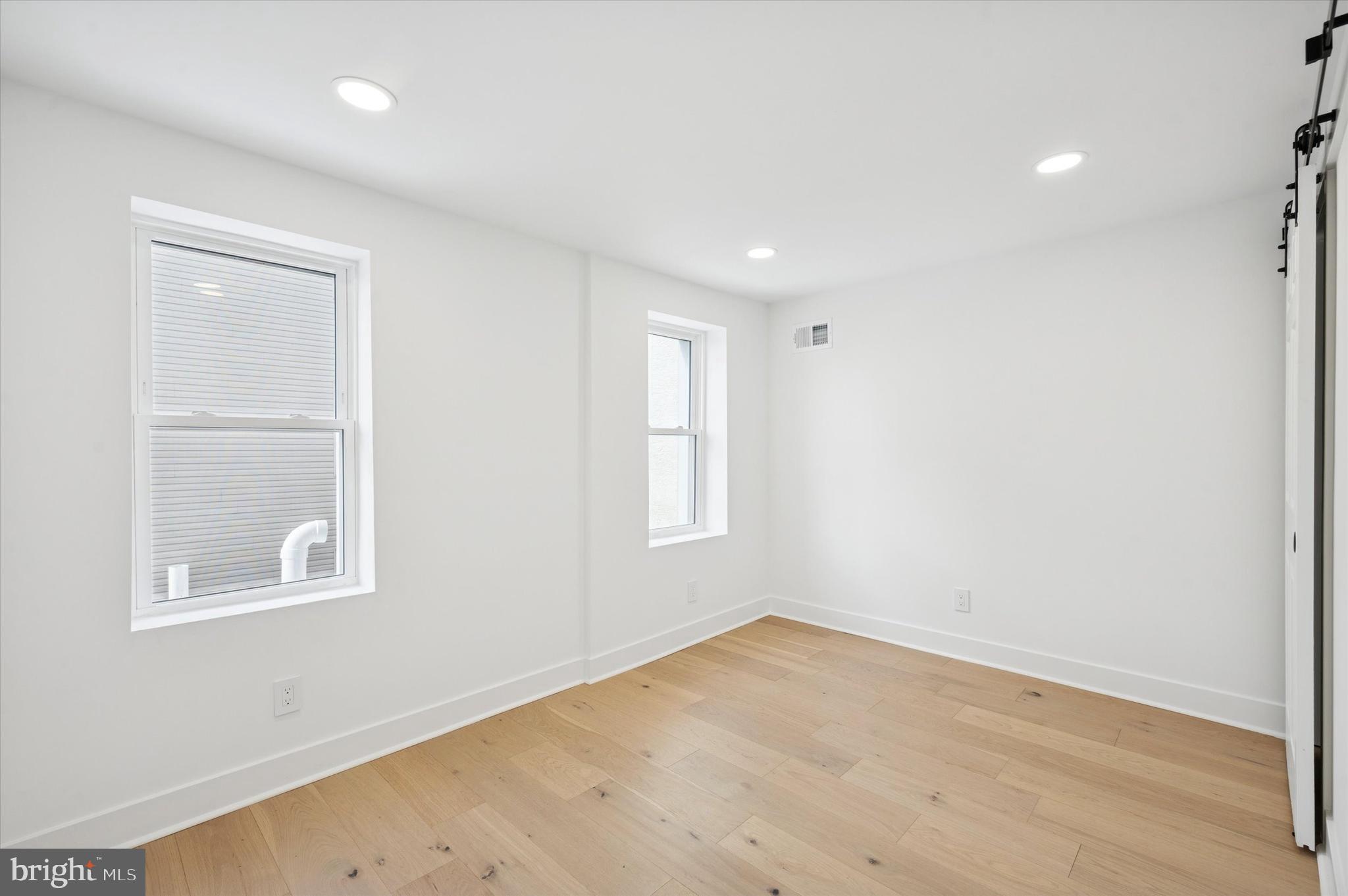 PHILADELPHIA - Residential