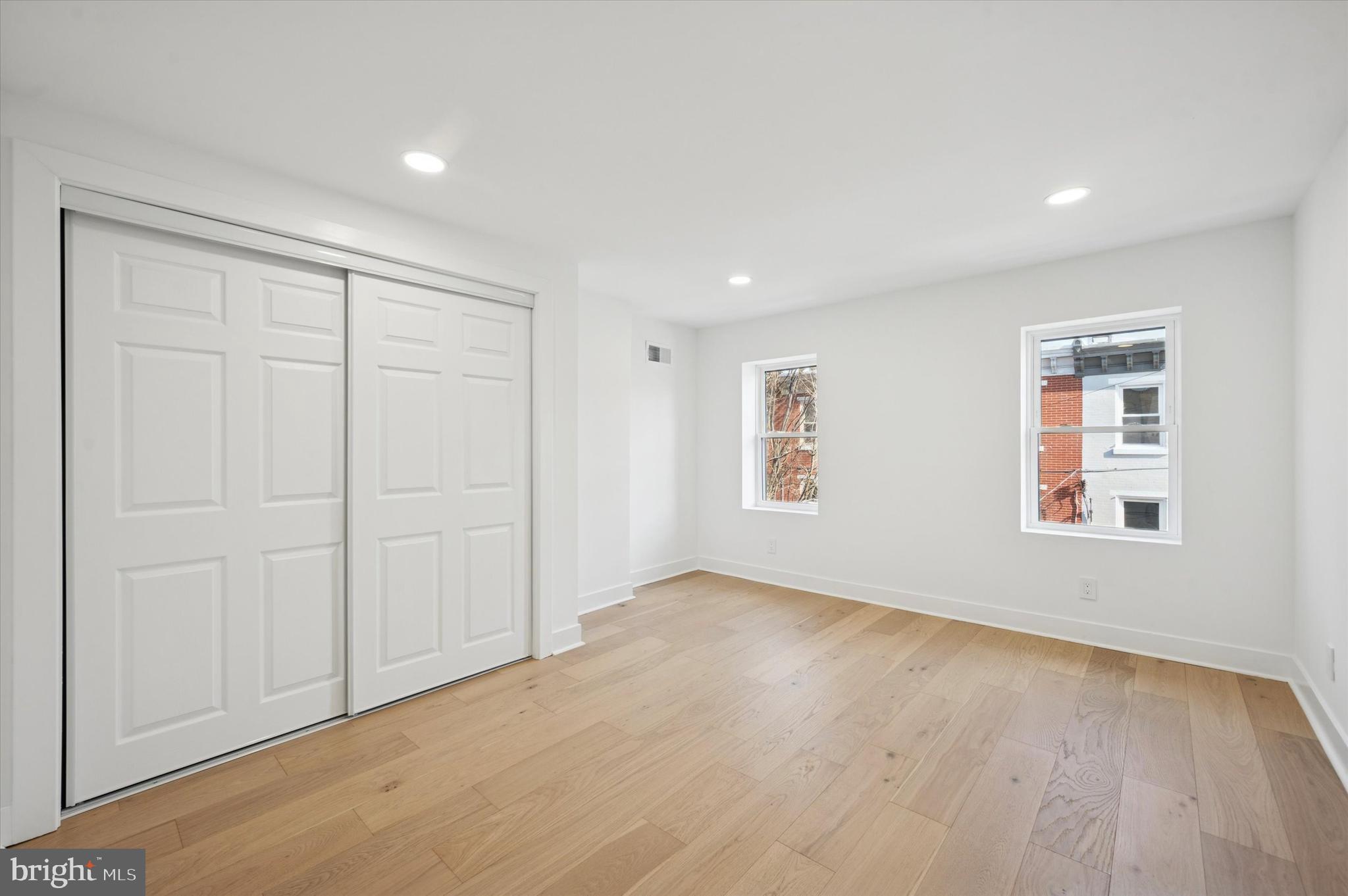 PHILADELPHIA - Residential