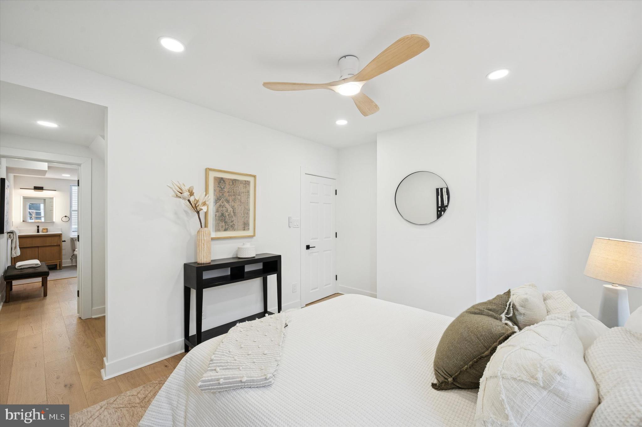 PHILADELPHIA - Residential