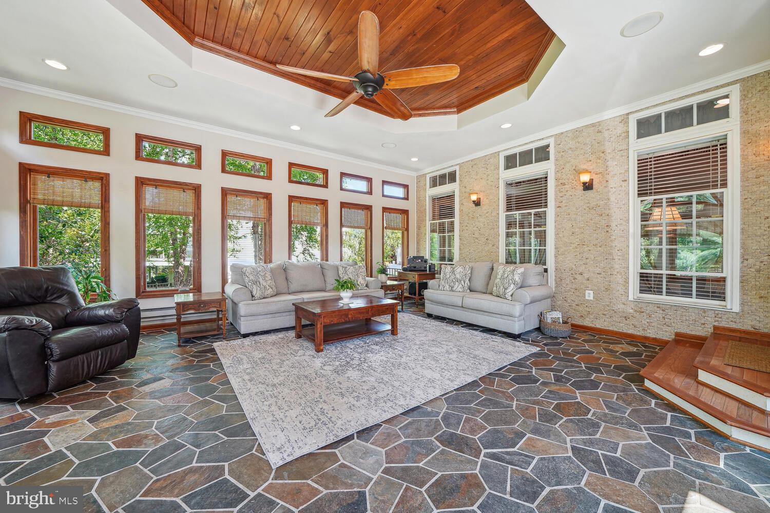 QUAIL POND - Residential