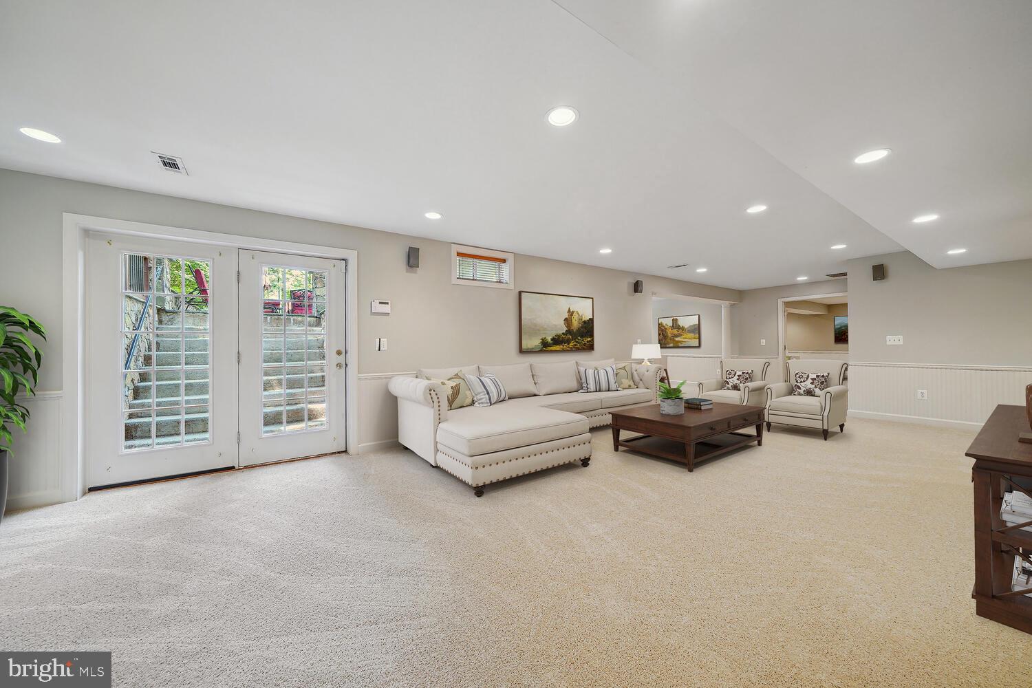 QUAIL POND - Residential