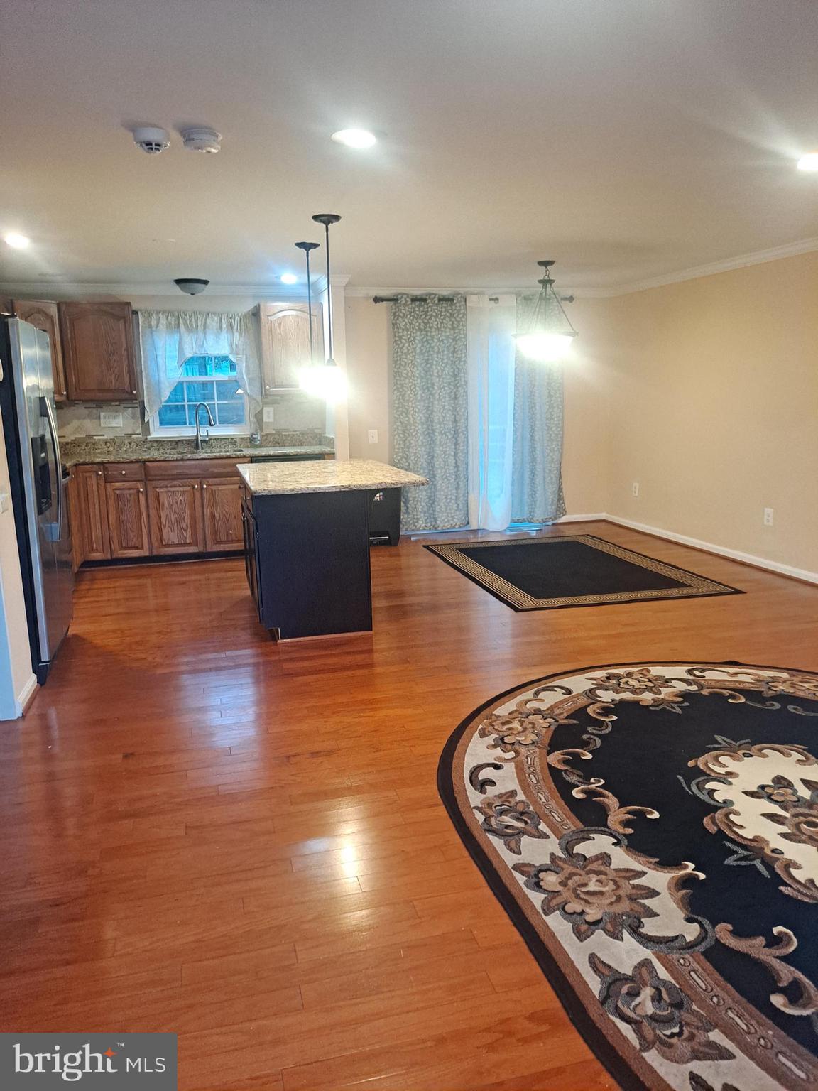 1208 BANNISTER CIRCLE