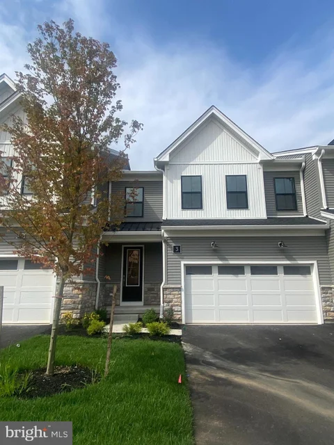 3 Holtz Way, West Windsor, NJ MLS: NJME2082484